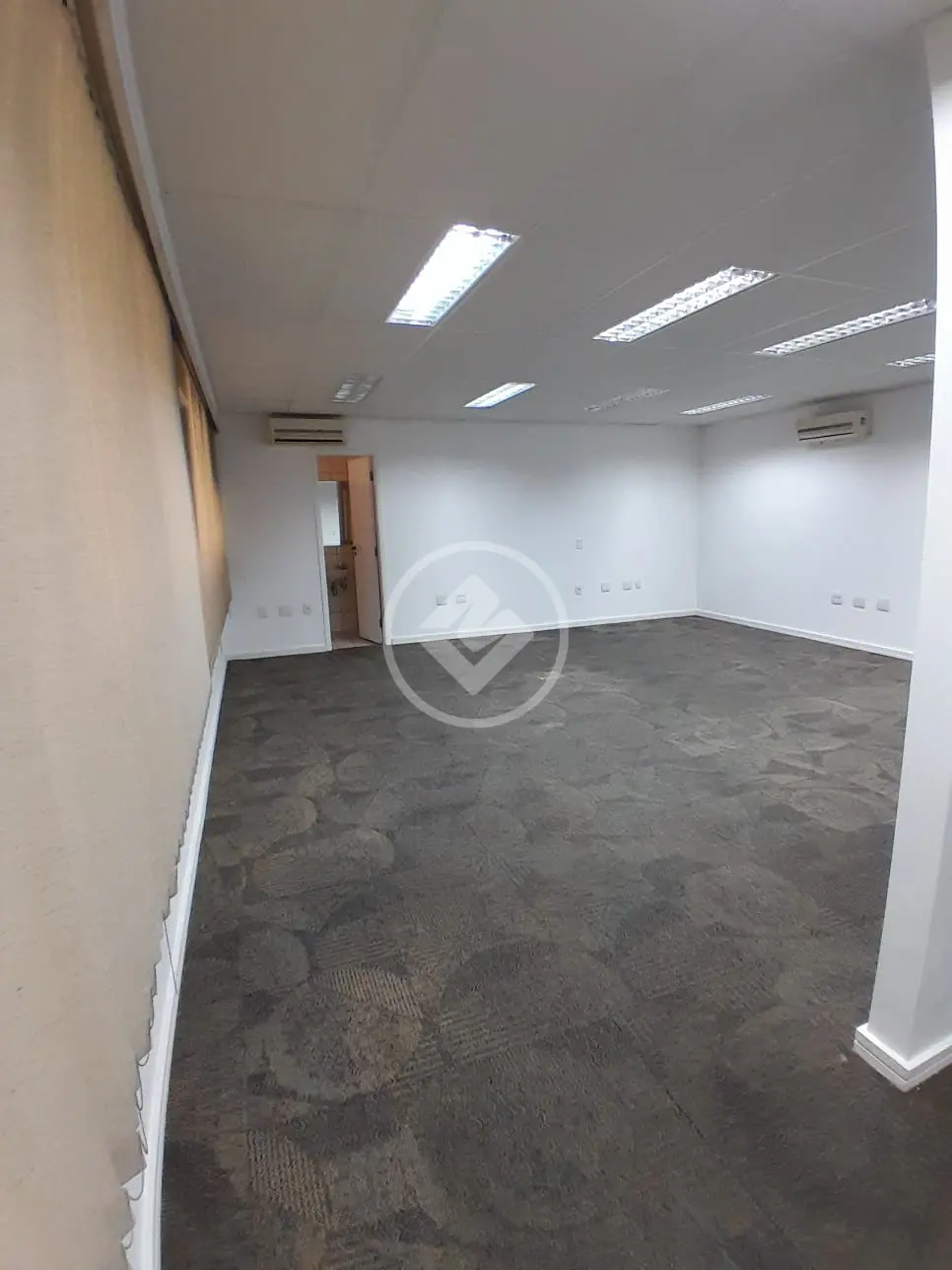 Imagem 3 - Sala Comercial em GONZAGA, Santos - SP