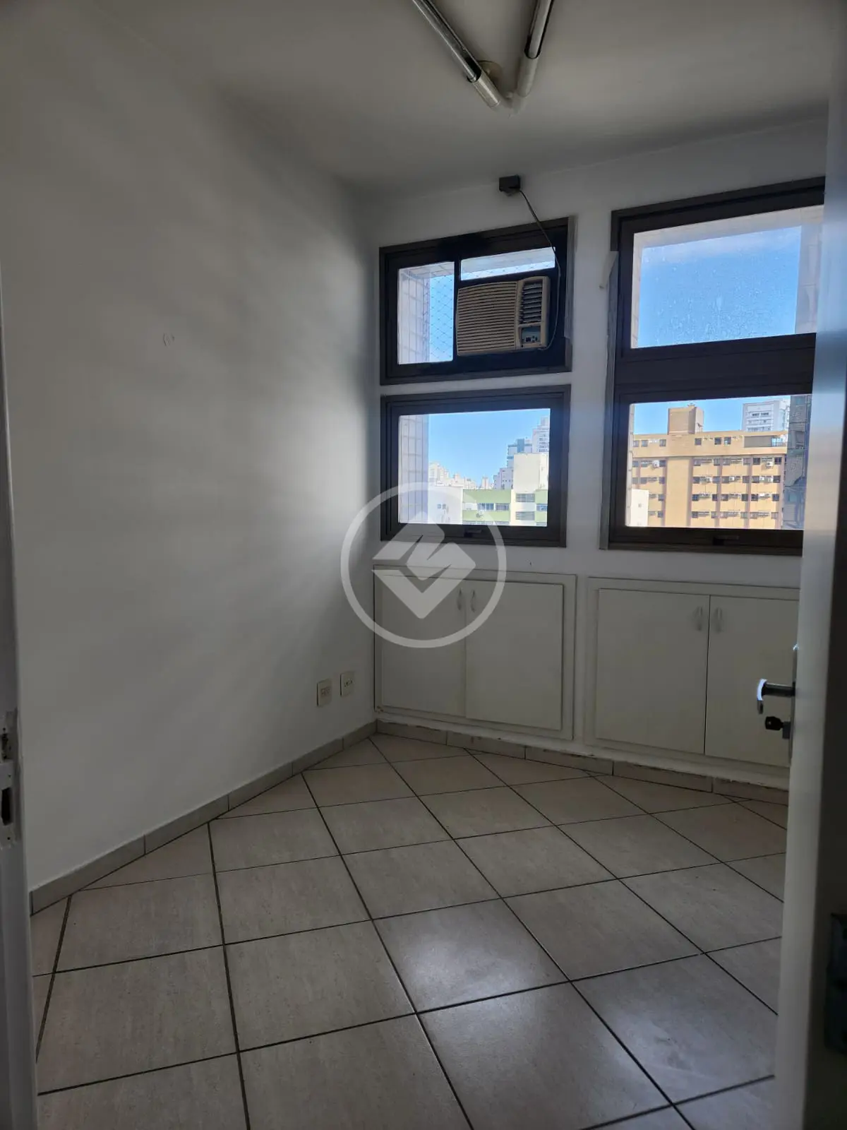 Image 11 - Sala Comercial em Vila Mathias, Santos - SP