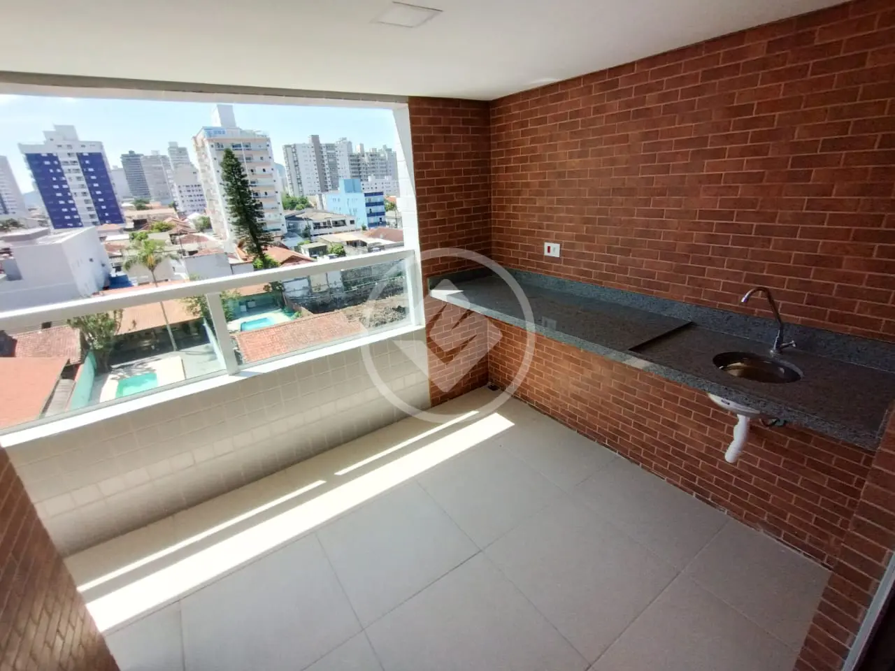 Apartamento Guilhermina, Praia Grande - SP — foto 1