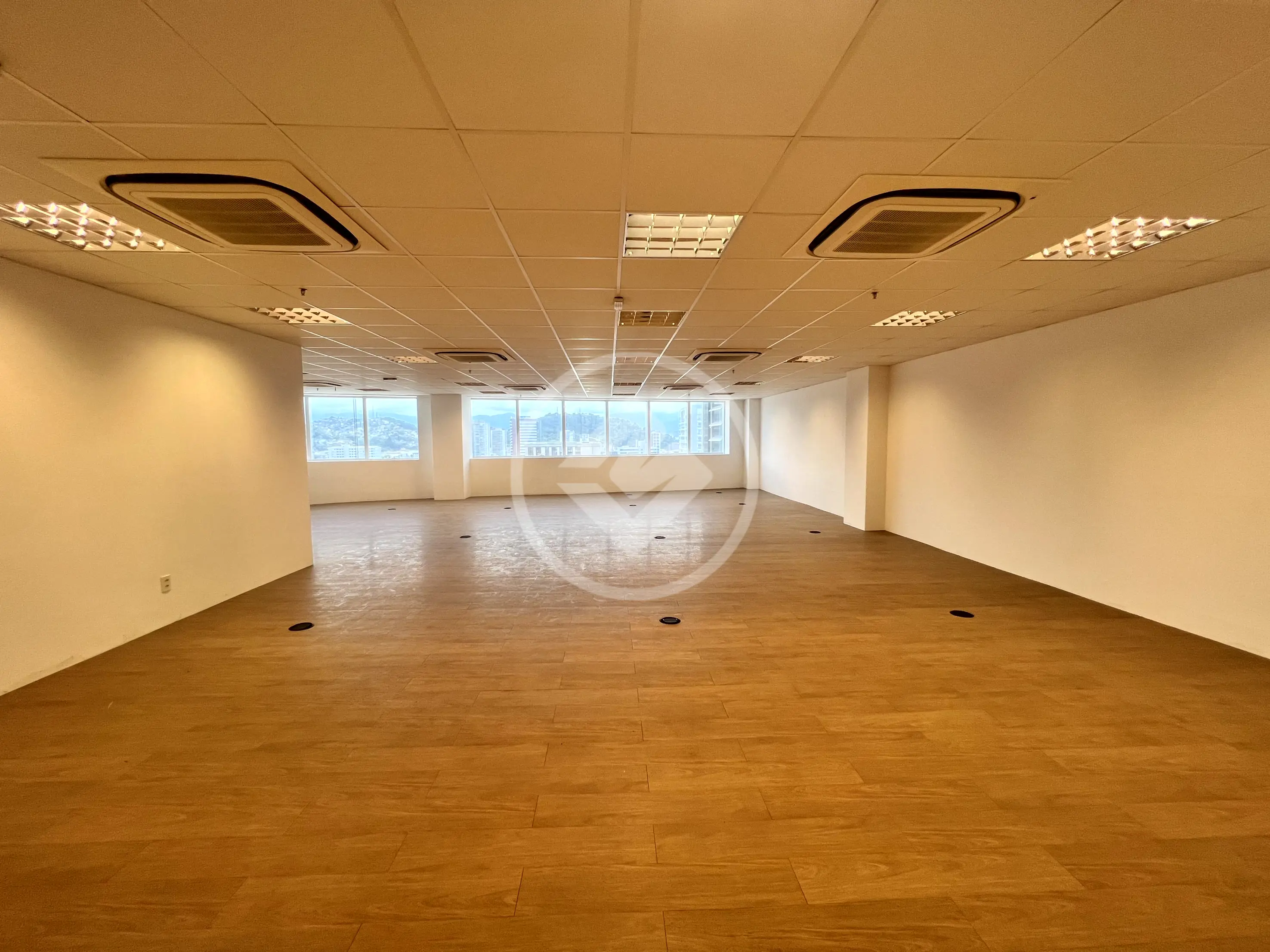 Imagem 2 - Sala Comercial em GONZAGA, Santos - SP