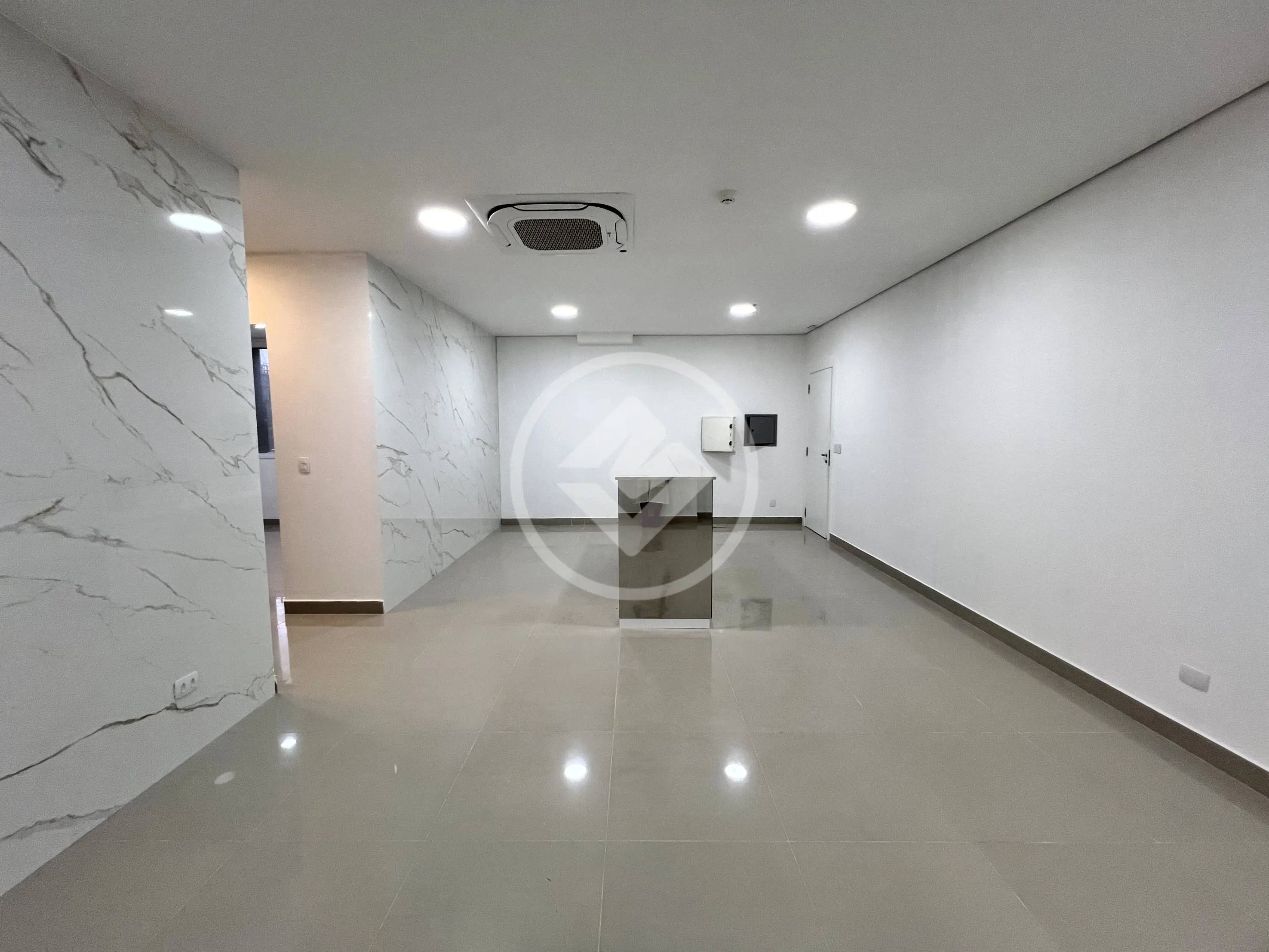 Imagem 2 - Sala Comercial em GONZAGA, Santos - SP