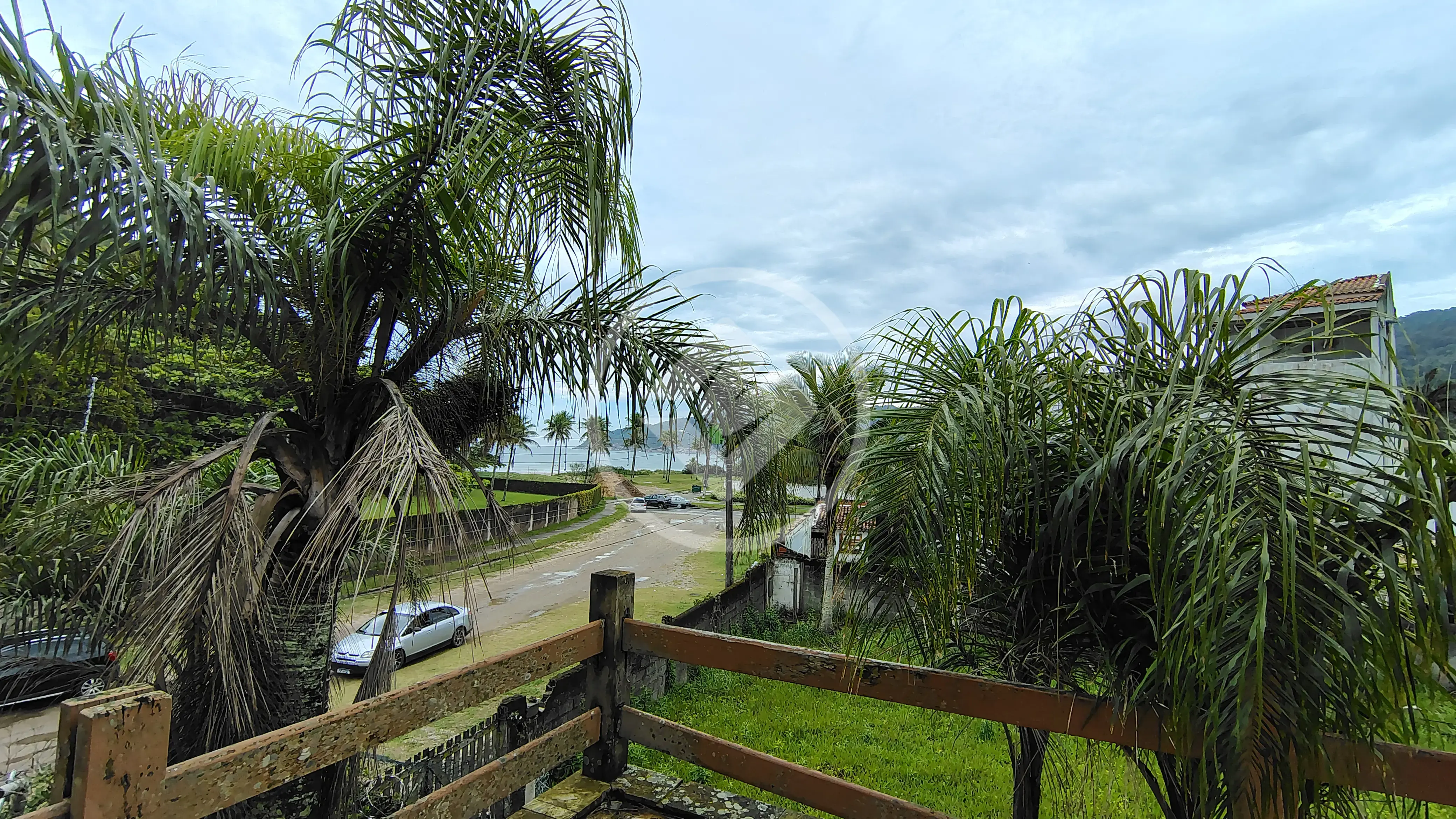 Image 2 - Casa em Jardim Guaiuba, Guarujá - SP