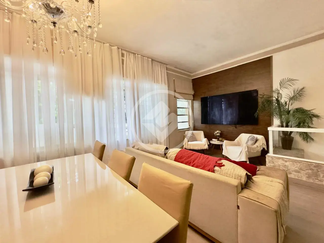 Imagem 1 - Casa em Encruzilhada, Santos - SP