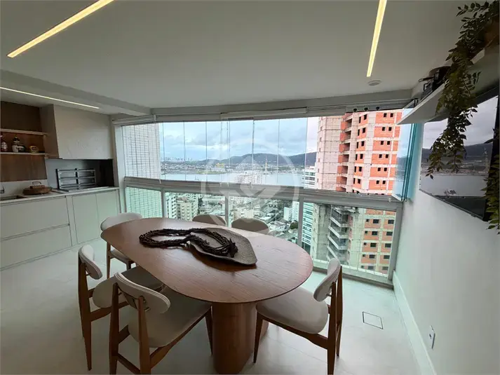 Image 2 - Apartamento em Ponta da Praia, Santos - SP