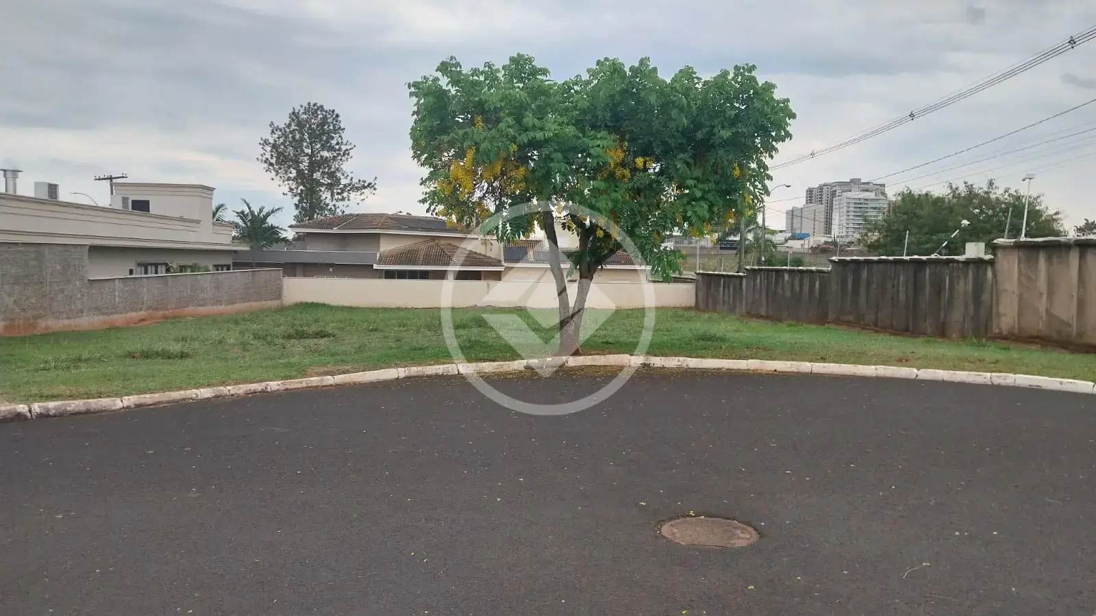 Imagem 1 - Terreno Condomínio em Condomínio Vilage La Montagne, São José do Rio Preto - SP