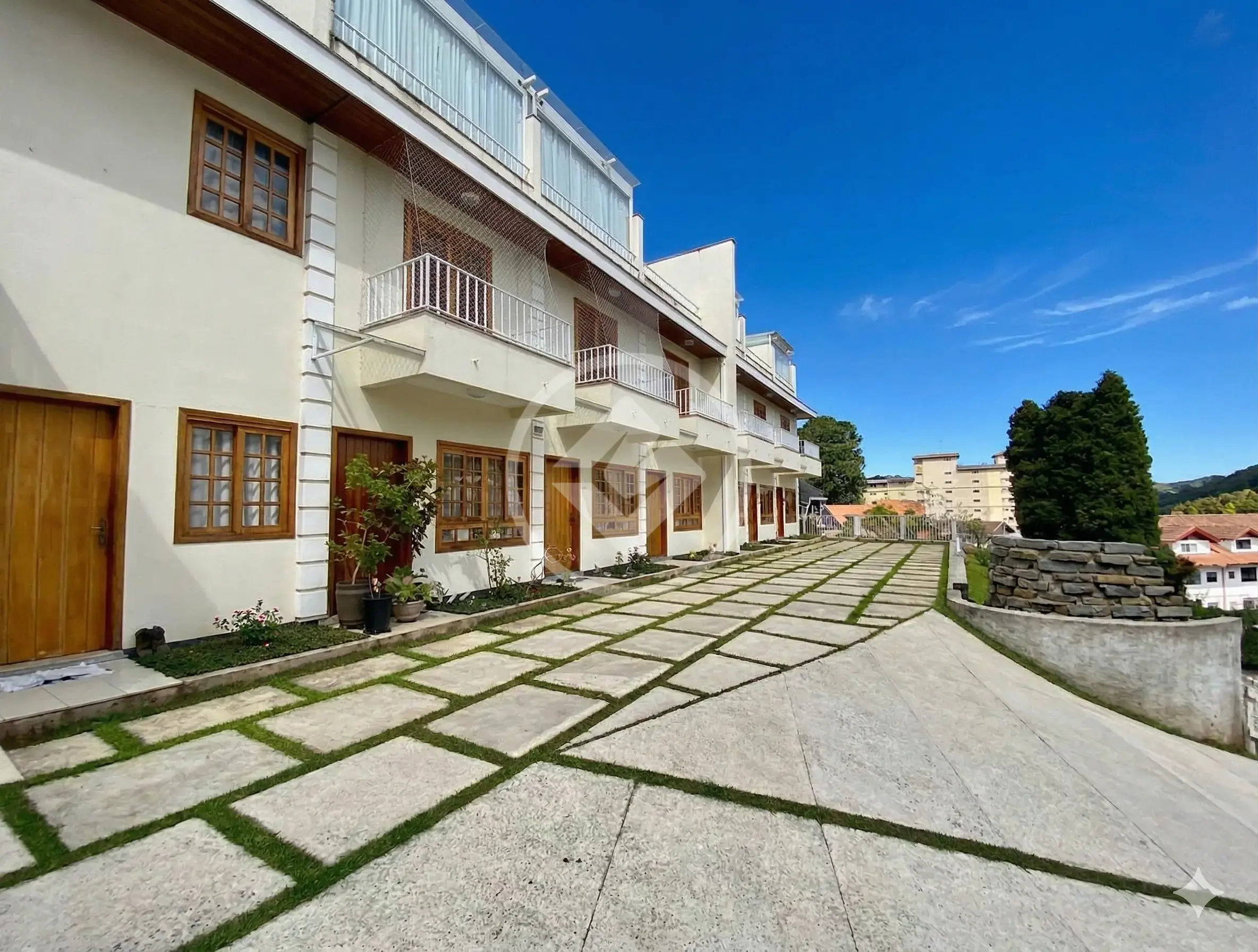 Imagem 1 - Apartamento Triplex em Capivari, Campos do Jordão - SP