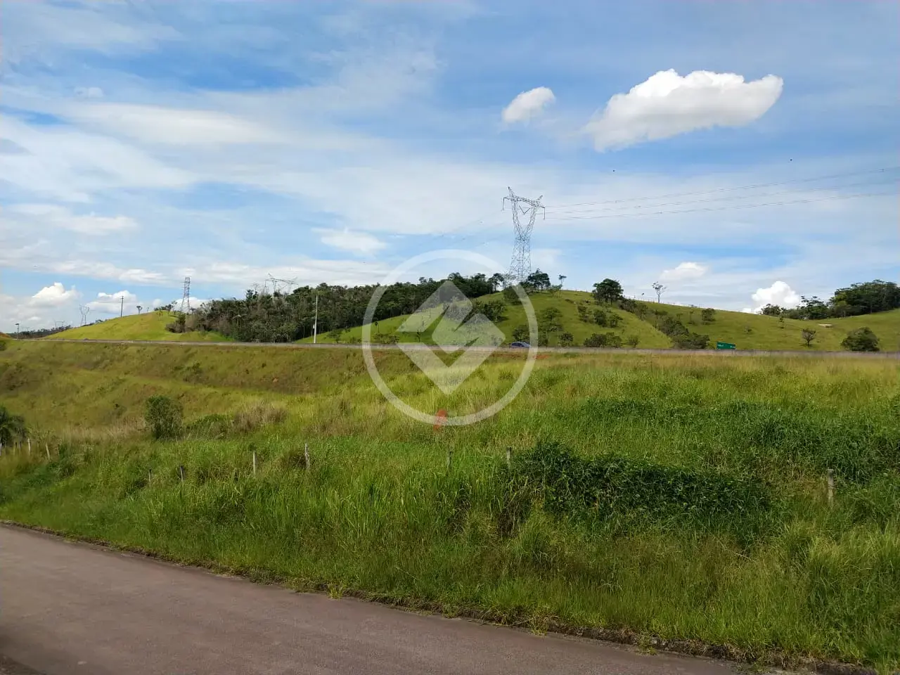 Imagem 1 - Terreno em Bairro da Pernambucana, São José dos Campos - SP