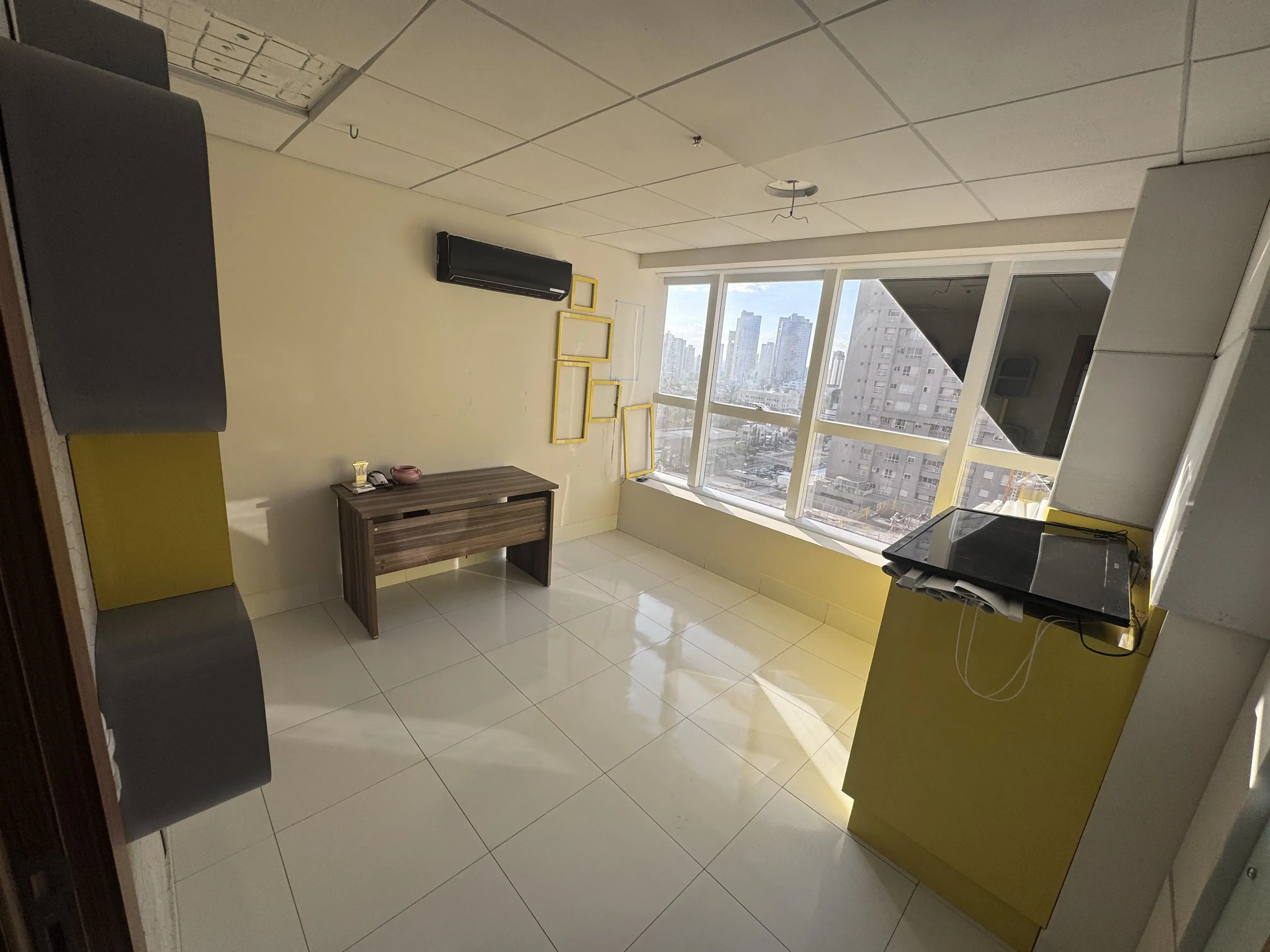 Imagem 1 - Sala Comercial em Setor Bueno, Goiânia - GO
