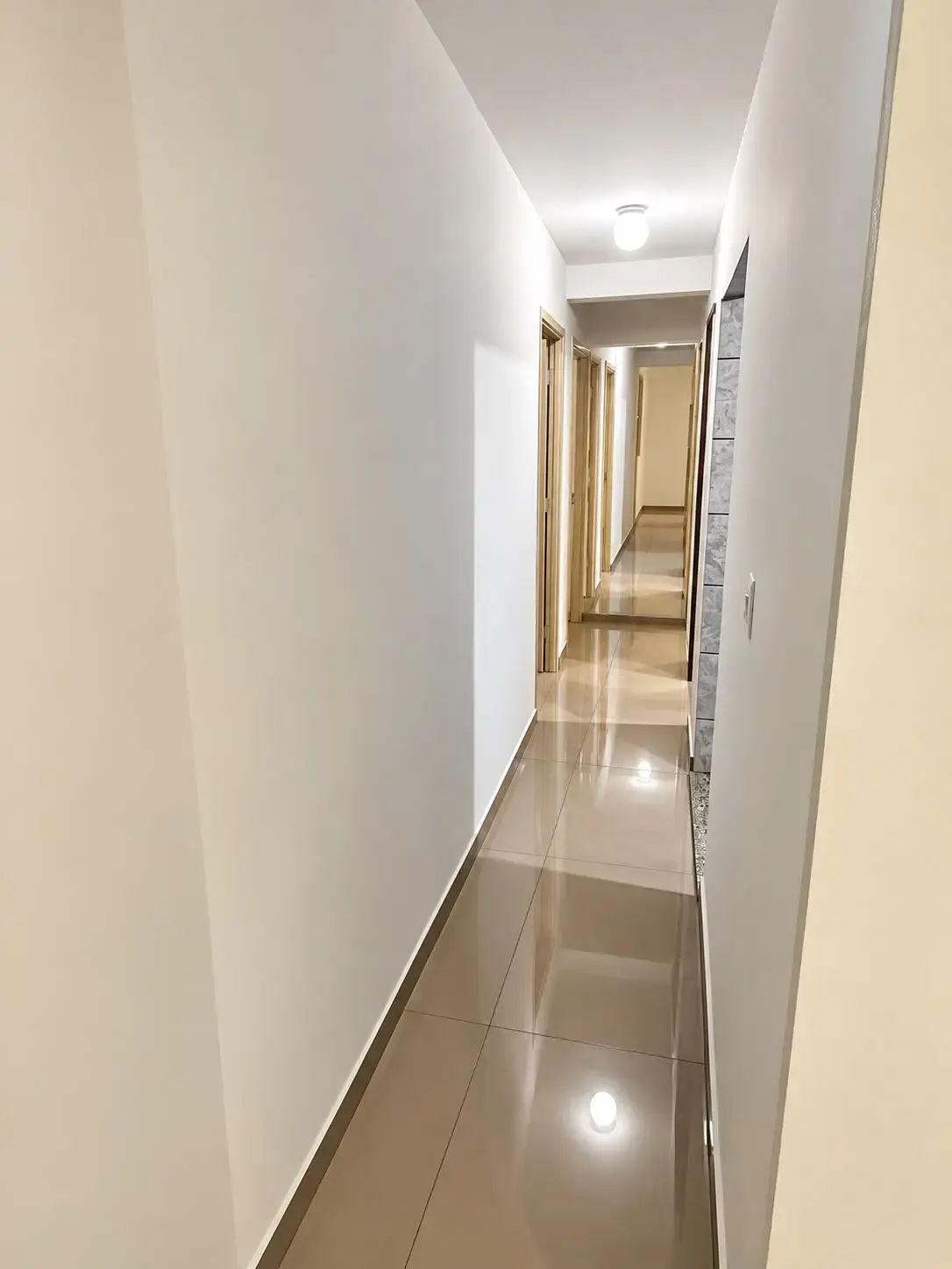 Image 2 - Casa em Setor dos Afonsos, Aparecida de Goiânia - GO