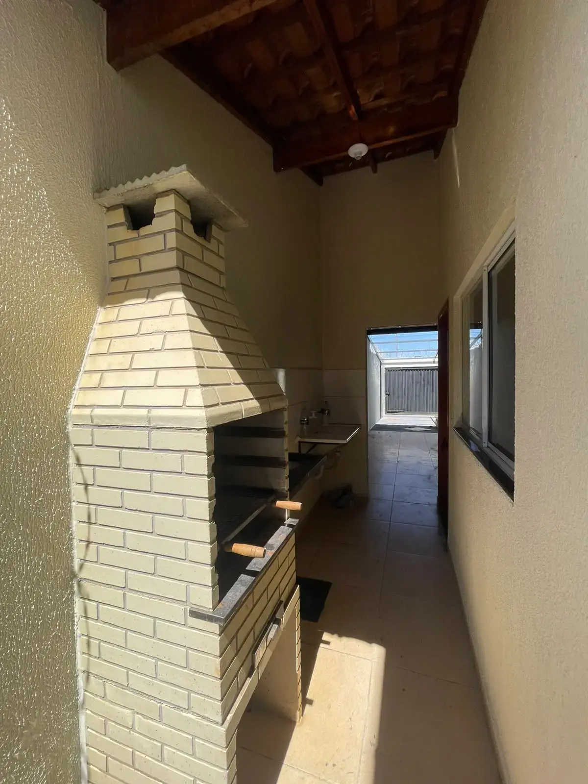 Image 2 - Casa em Setor Comendador Walmor, Aparecida de Goiânia - GO
