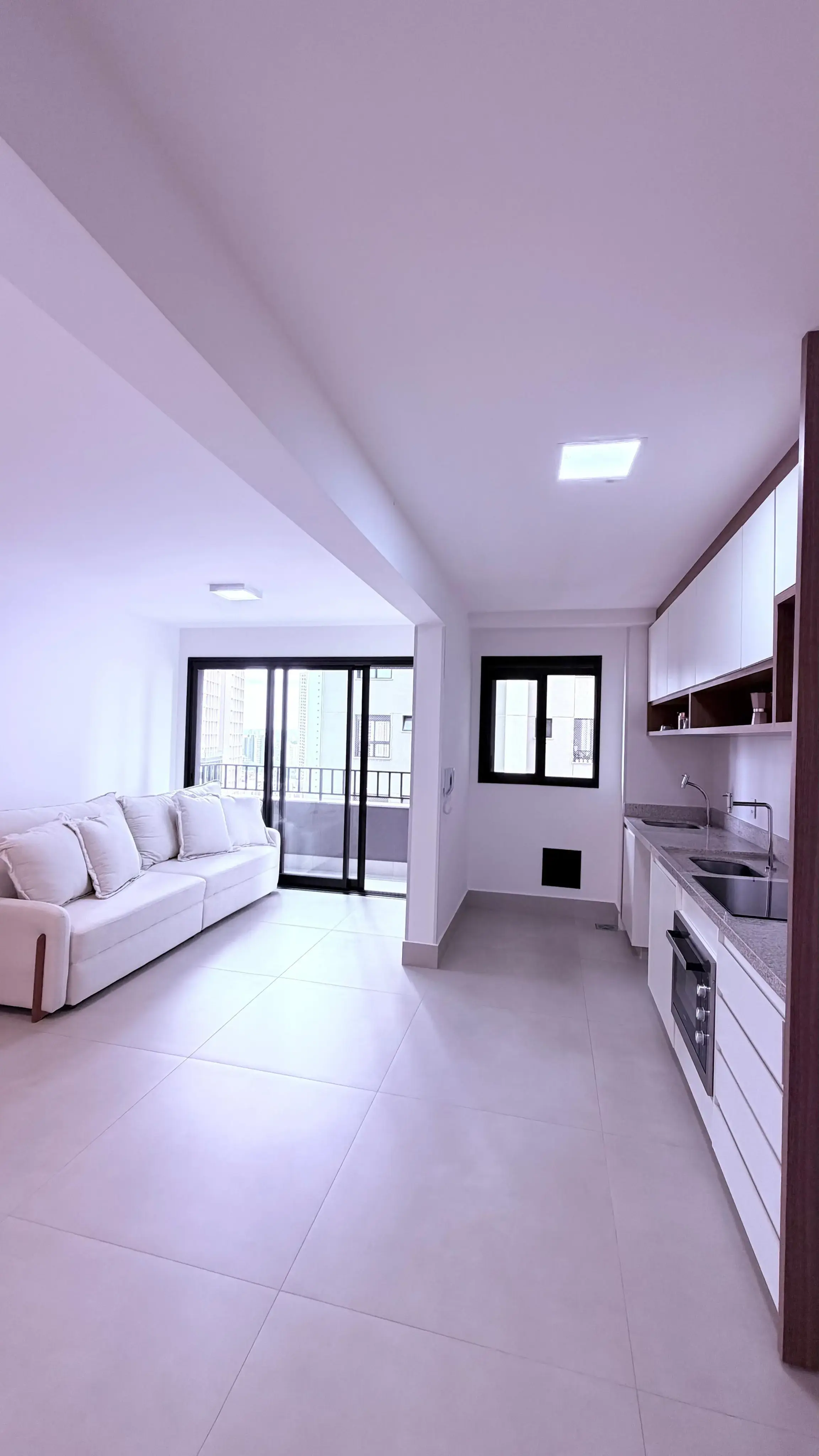 Image 2 - Apartamento em Setor Bueno, Goiânia - GO