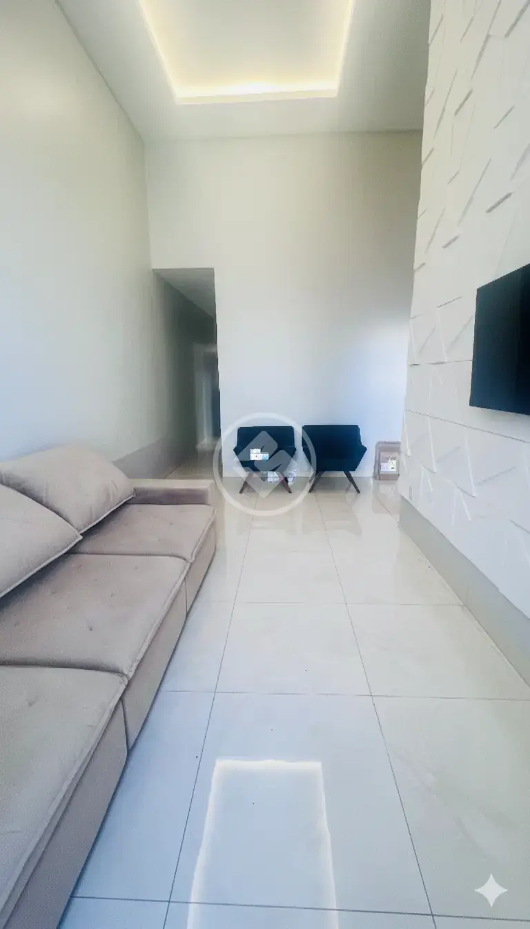 Imagem 2 - Casa em Setor Garavelo, Goiânia - GO