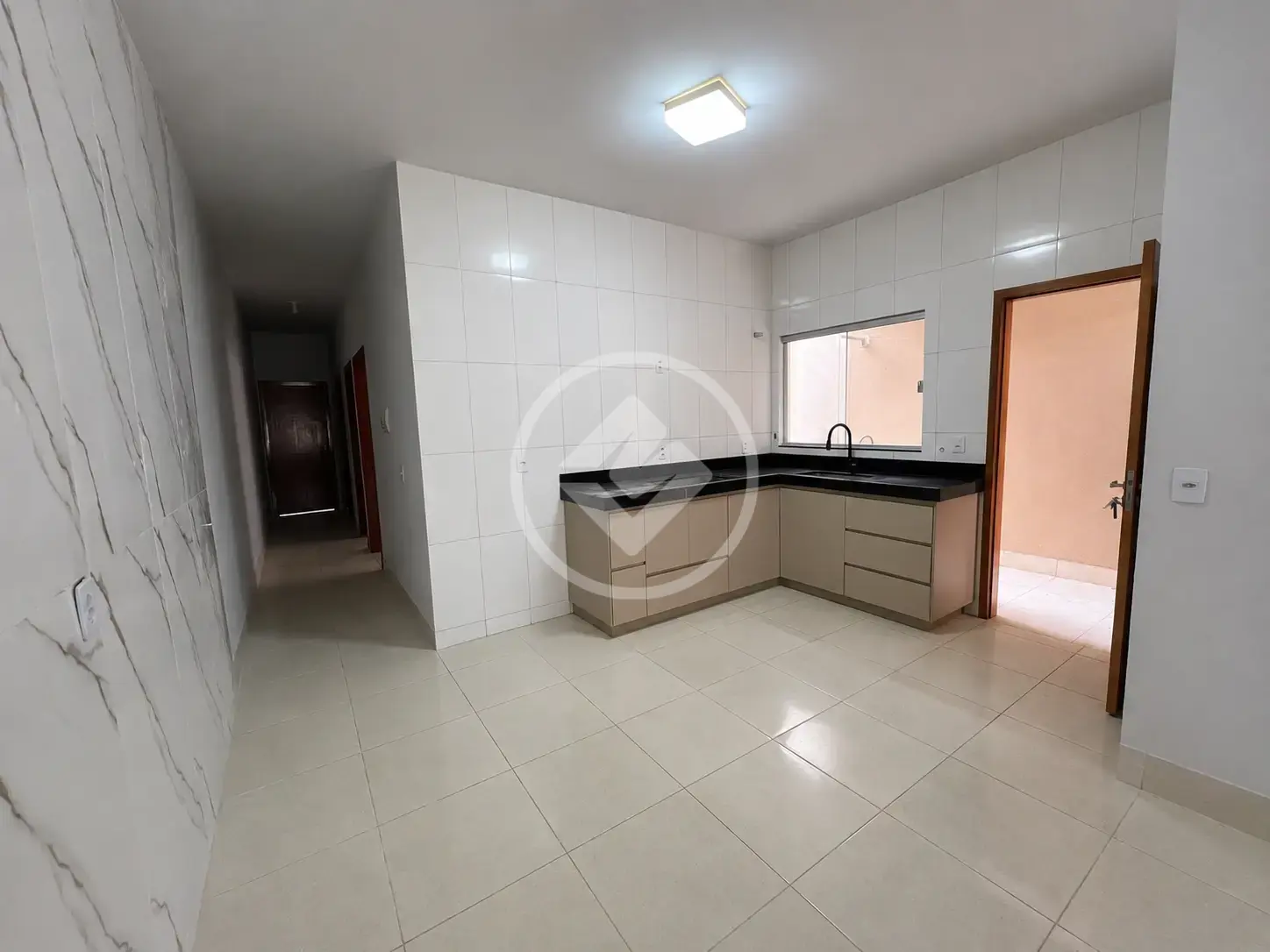 Image 2 - Casa em Residencial Caraíbas, Aparecida de Goiânia - GO
