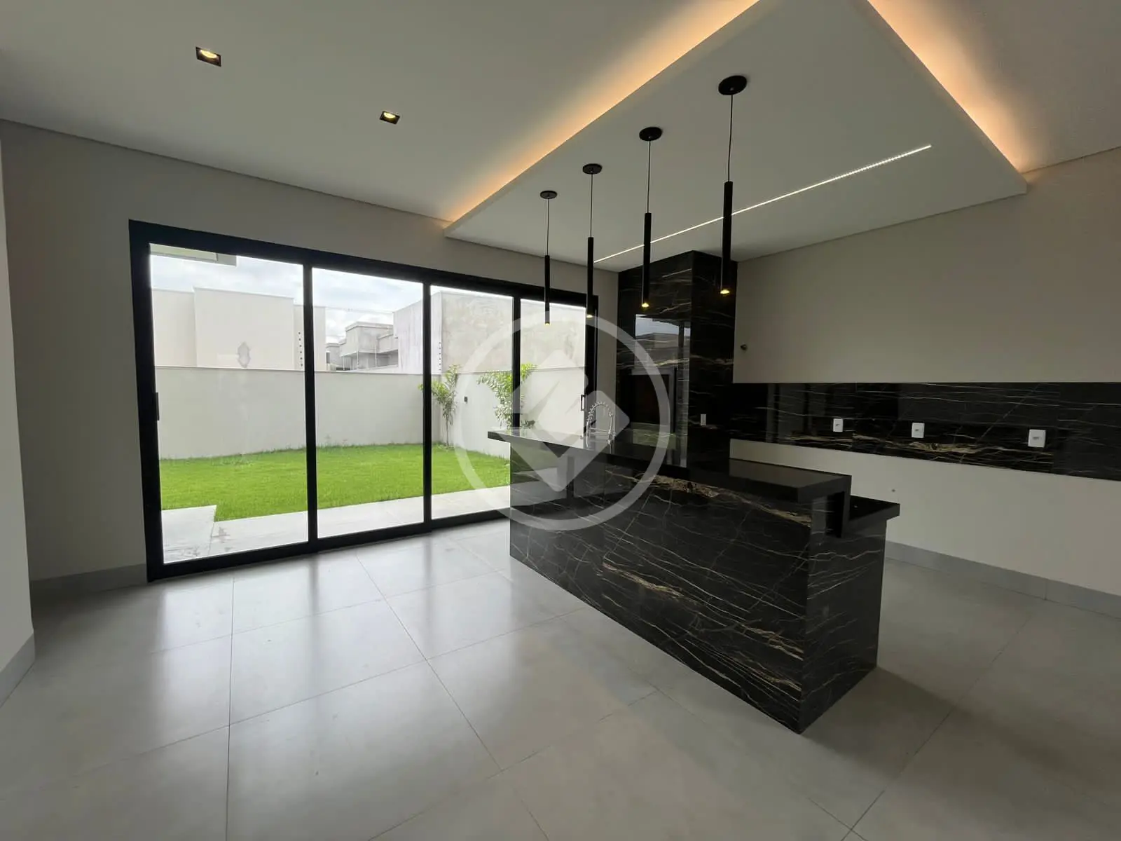 Imagem 4 - Casa em Residencial Paris, Sinop - MT