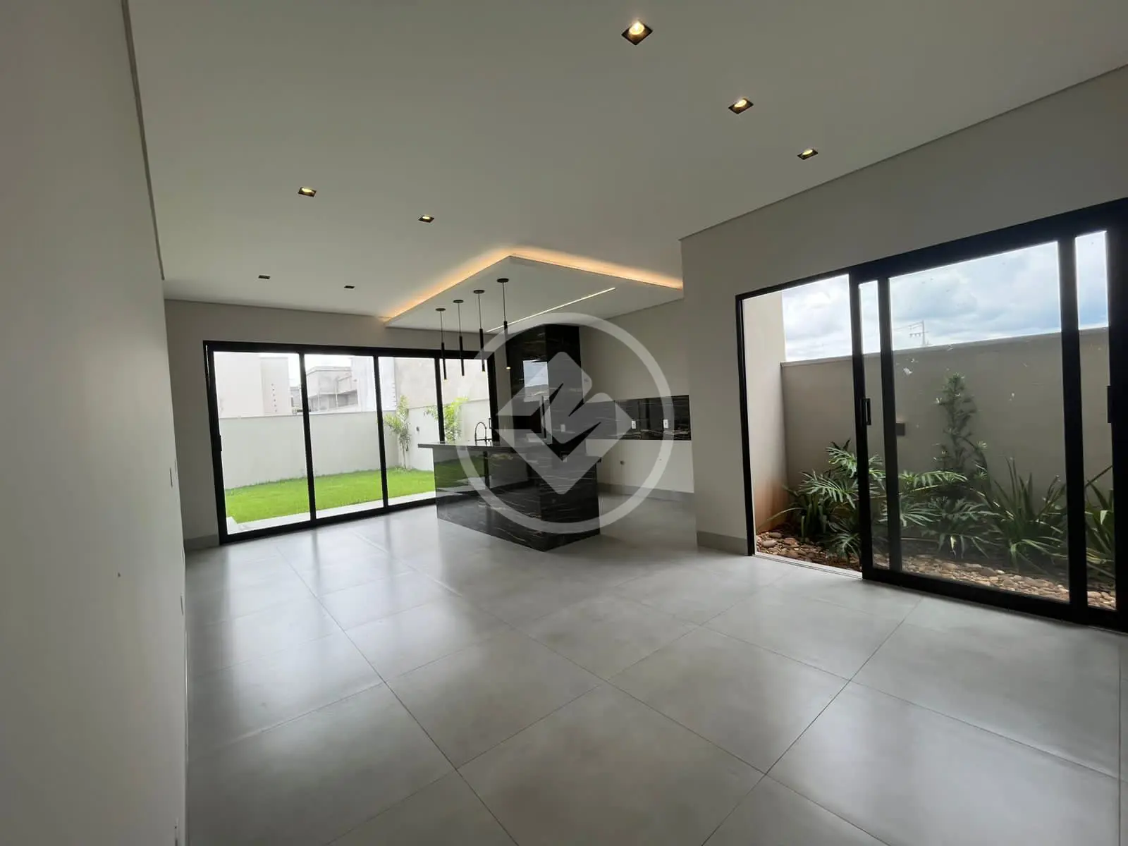 Imagem 3 - Casa em Residencial Paris, Sinop - MT