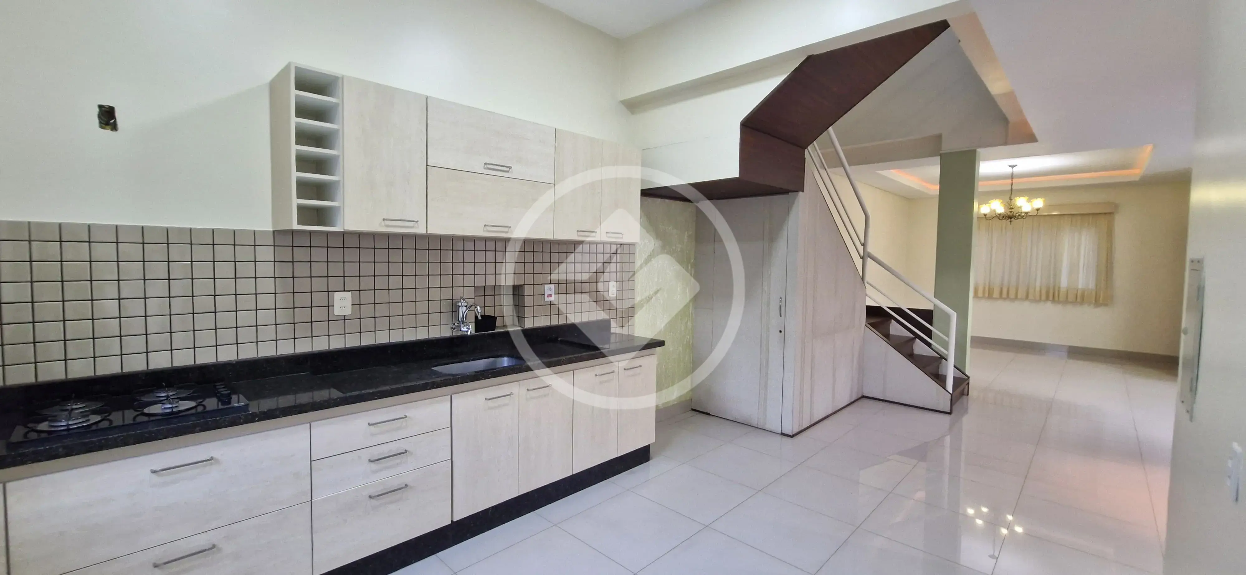 Imagem 1 - Sobrado em Setor Residencial Sul, Sinop - MT