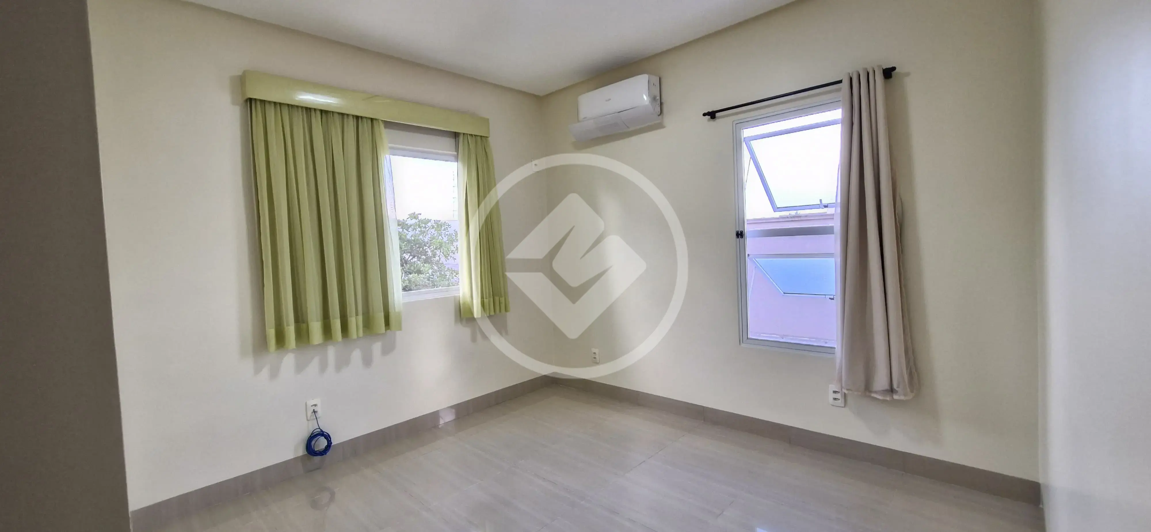 Imagem 3 - Sobrado em Setor Residencial Sul, Sinop - MT