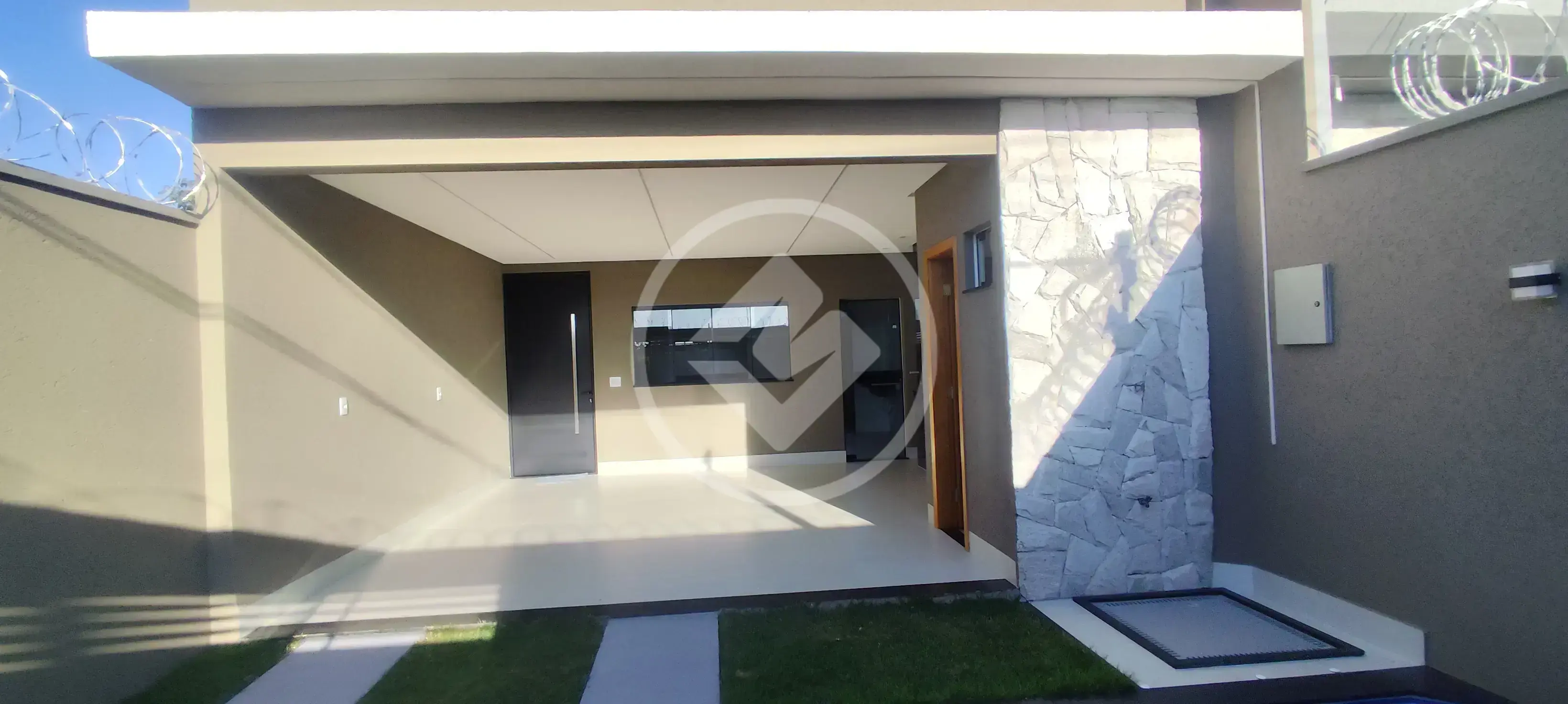 Imagem 1 - Casa em Setor Garavelo, Goiânia - GO