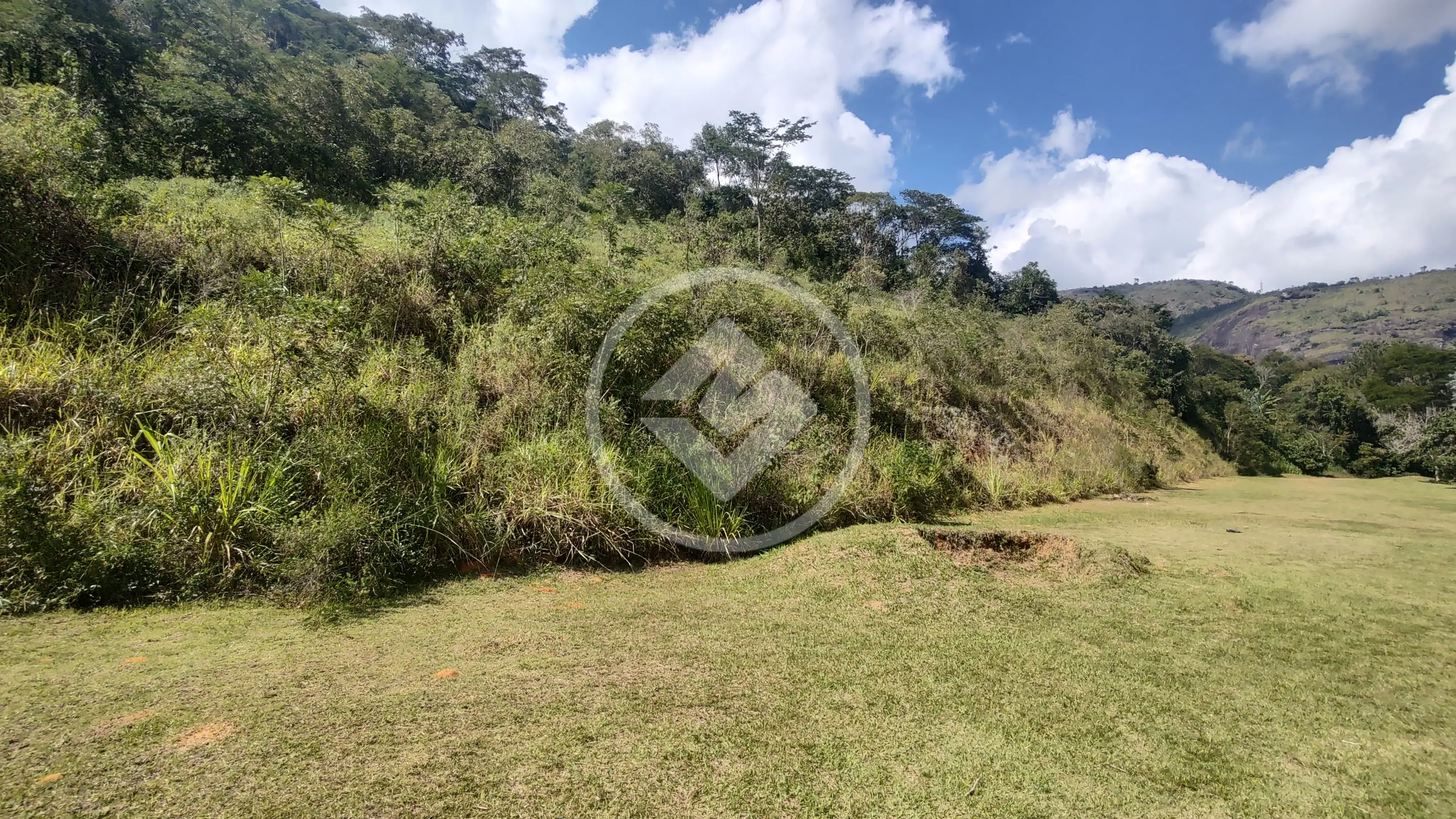 Imagem 1 - Terreno Condomínio em Cuiabá, Petrópolis - RJ