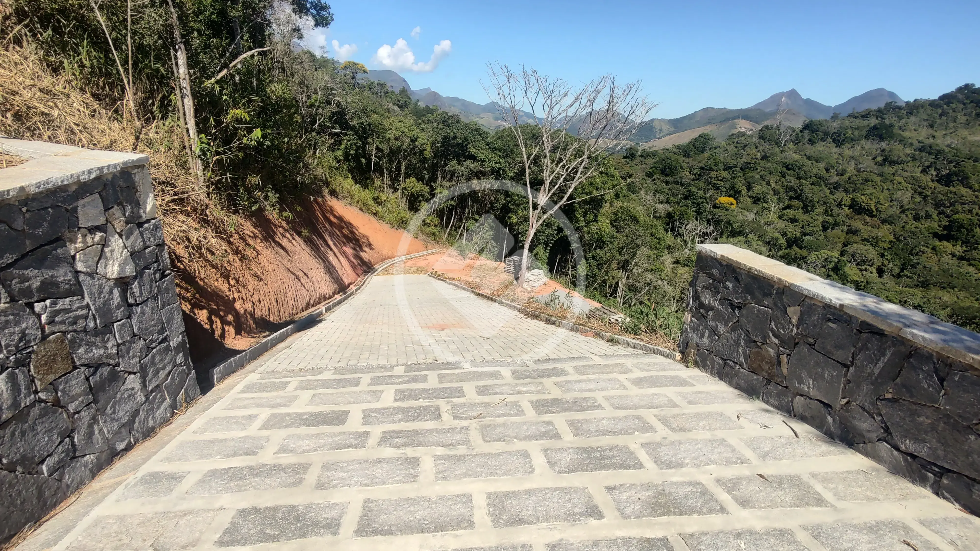 Imagem 1 - Terreno Condomínio em Itaipava, Petrópolis - RJ