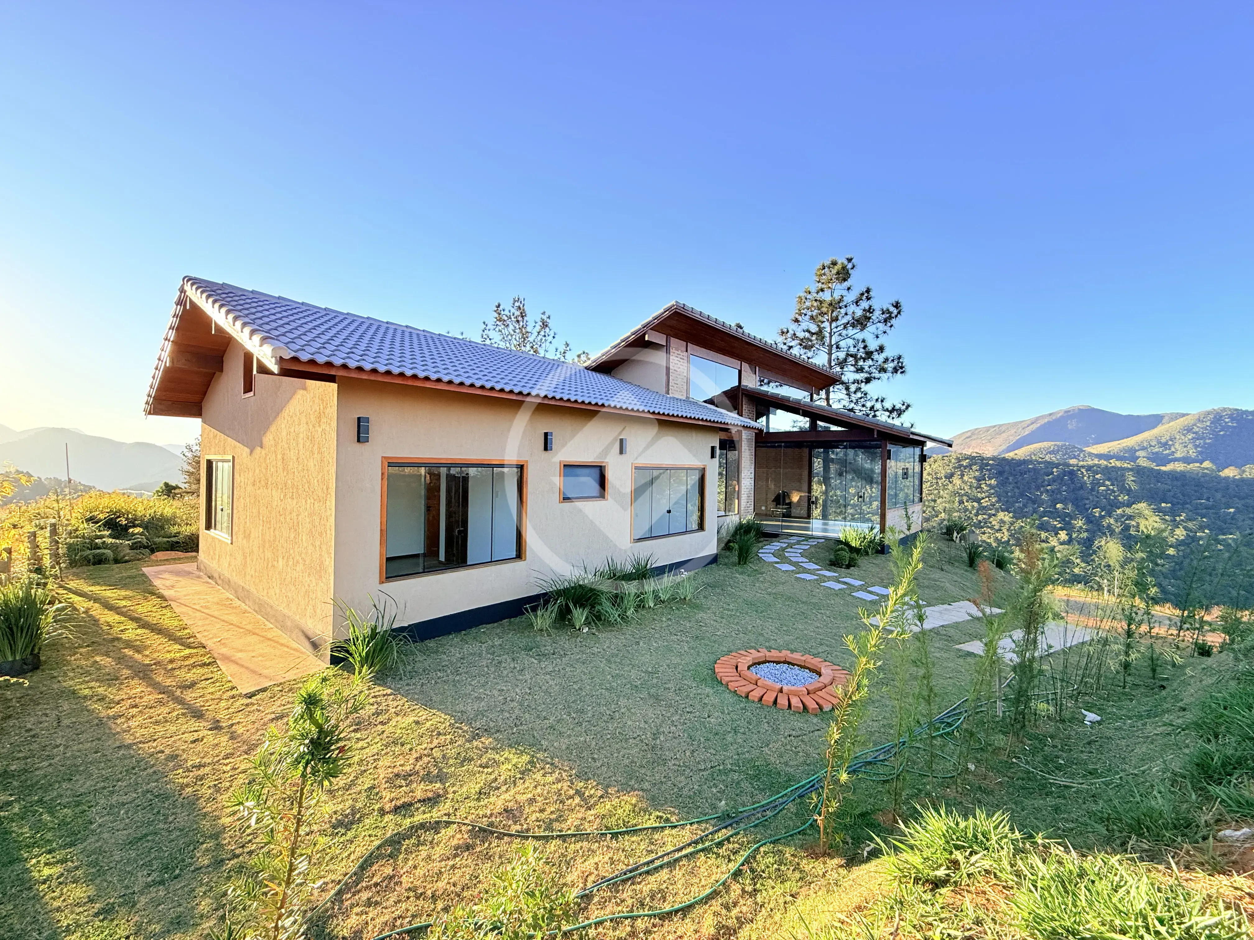 Imagem 1 - Casa Condomínio em Albuquerque, Teresópolis - RJ
