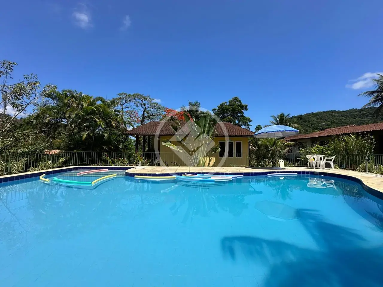 Imagem 1 - Casa Condomínio em Corujas, Guapimirim - RJ