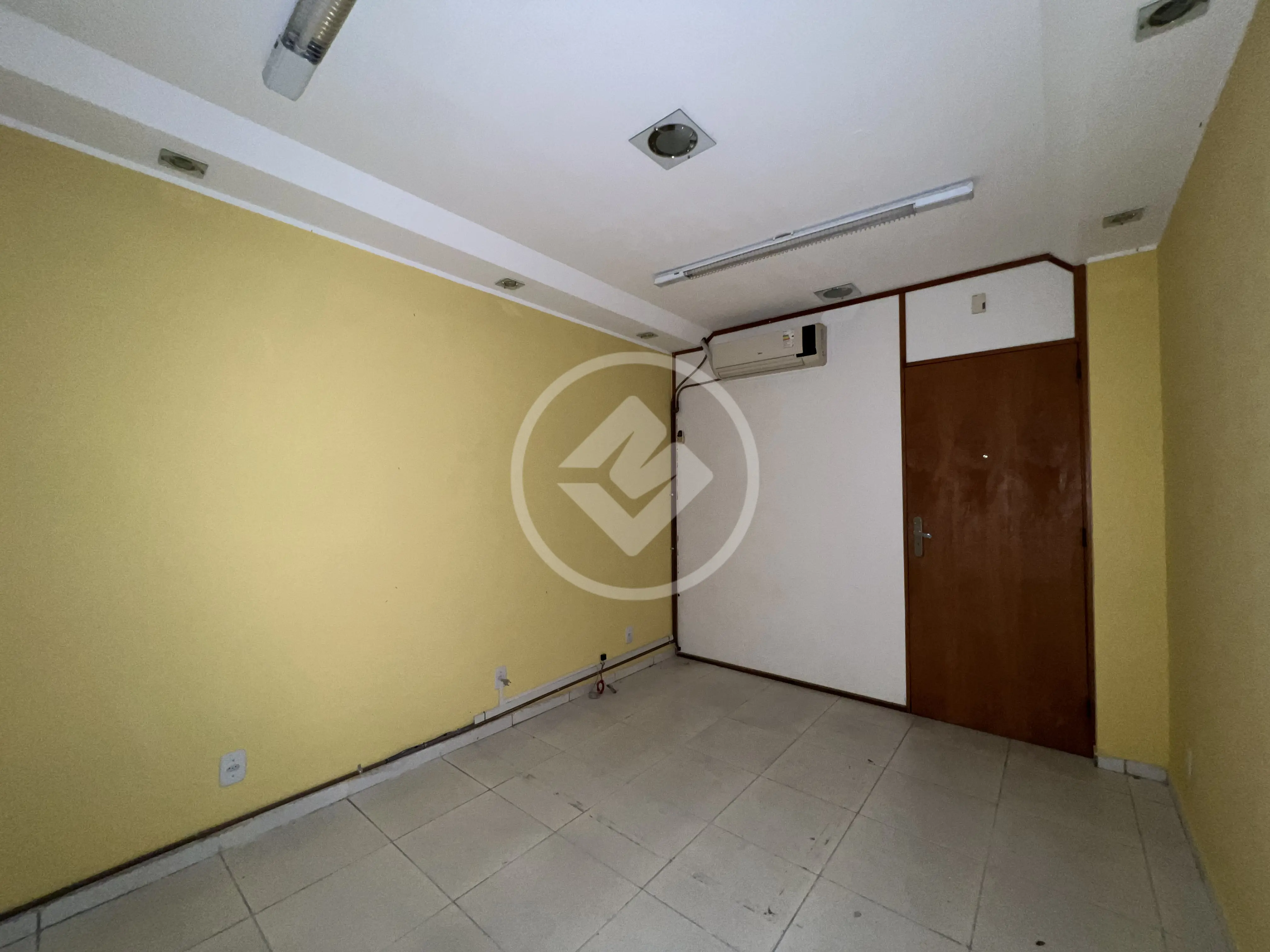 Imagem 3 - Sala Comercial em Várzea, Teresópolis - RJ