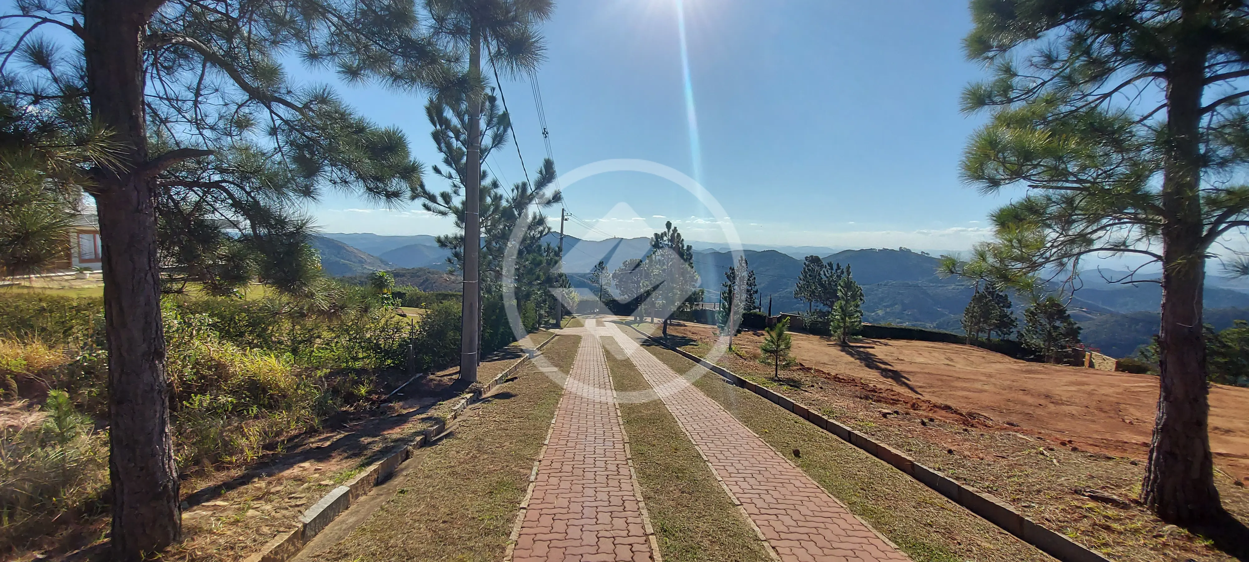 Imagem 1 - Terreno Condomínio em Pedro do Rio, Petrópolis - RJ