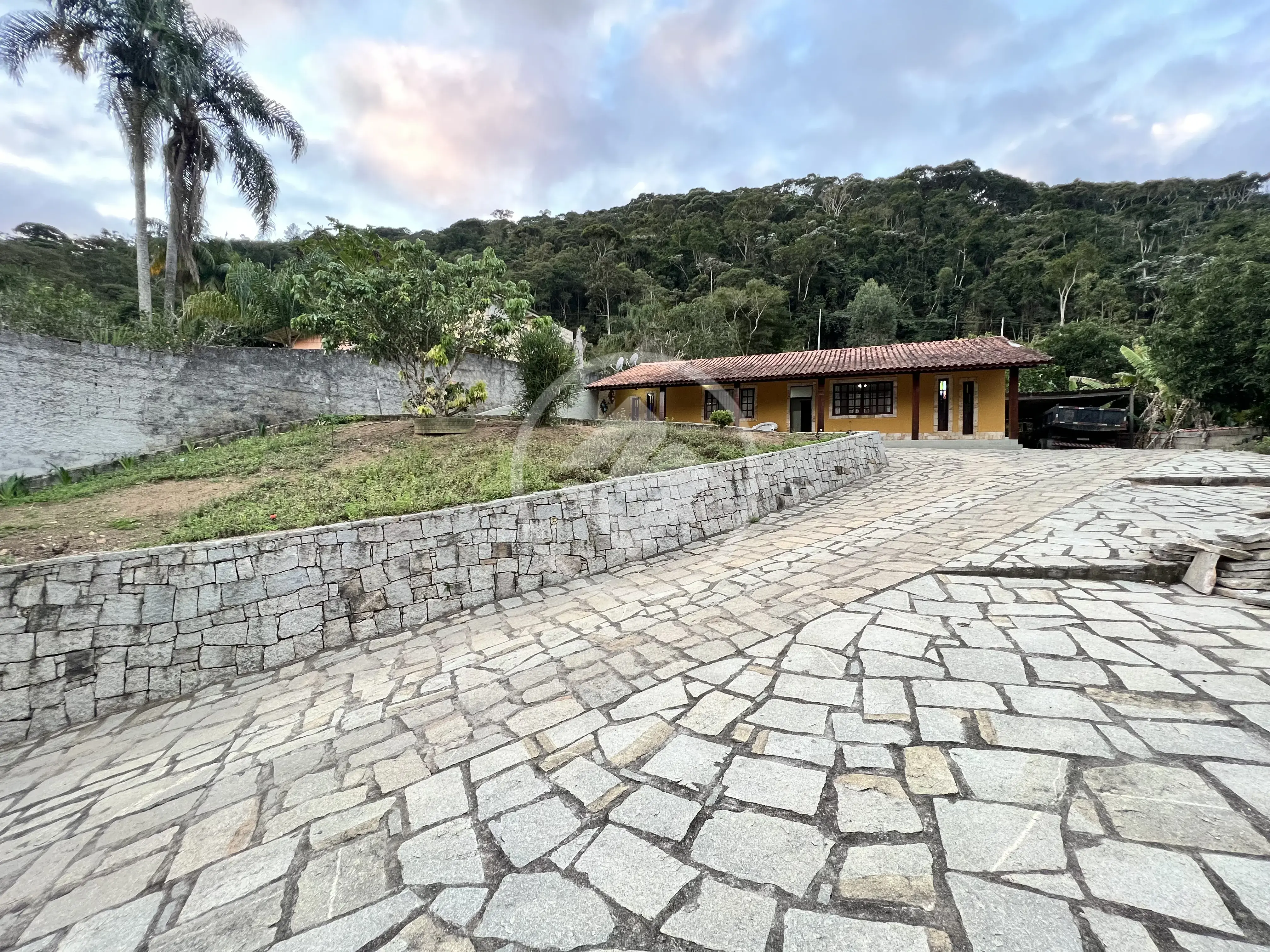 Imagem 1 - Casa em Pessegueiros, Teresópolis - RJ