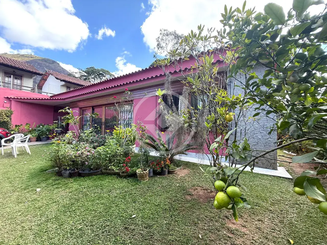 Imagem 1 - Casa em Iucas, Teresópolis - RJ