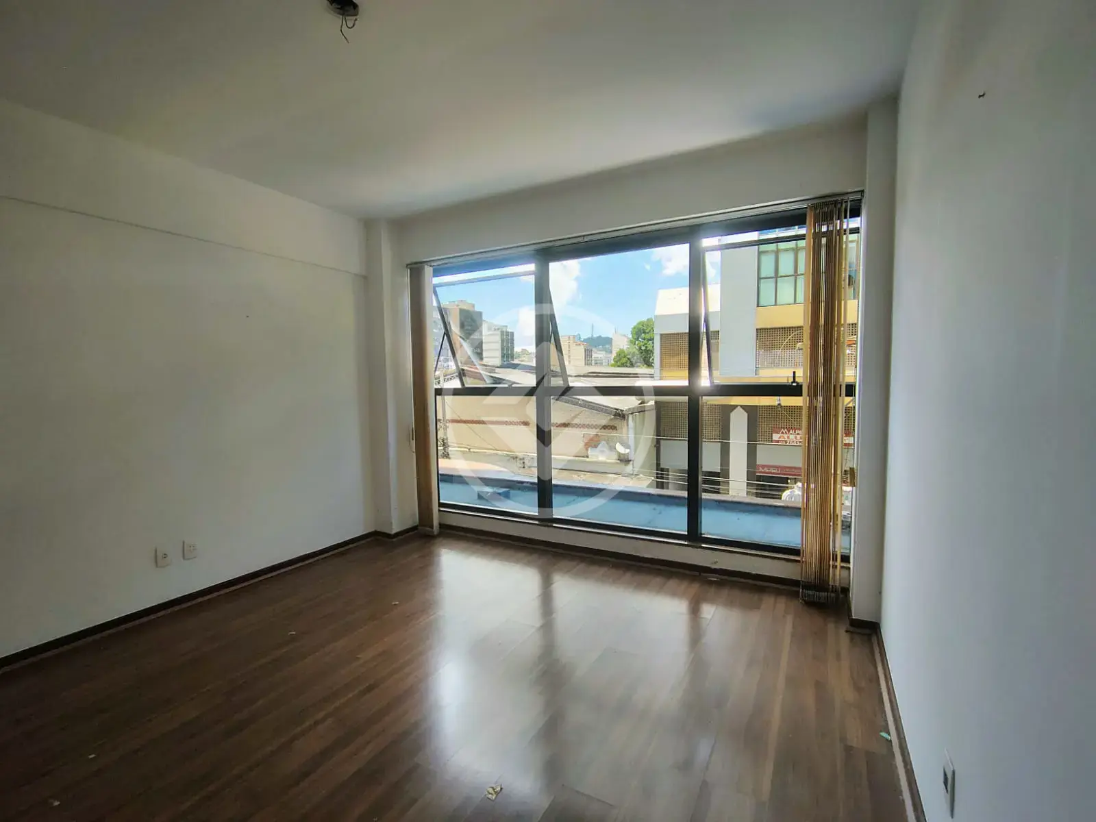 Imagem 3 - Sala Comercial em Várzea, Teresópolis - RJ