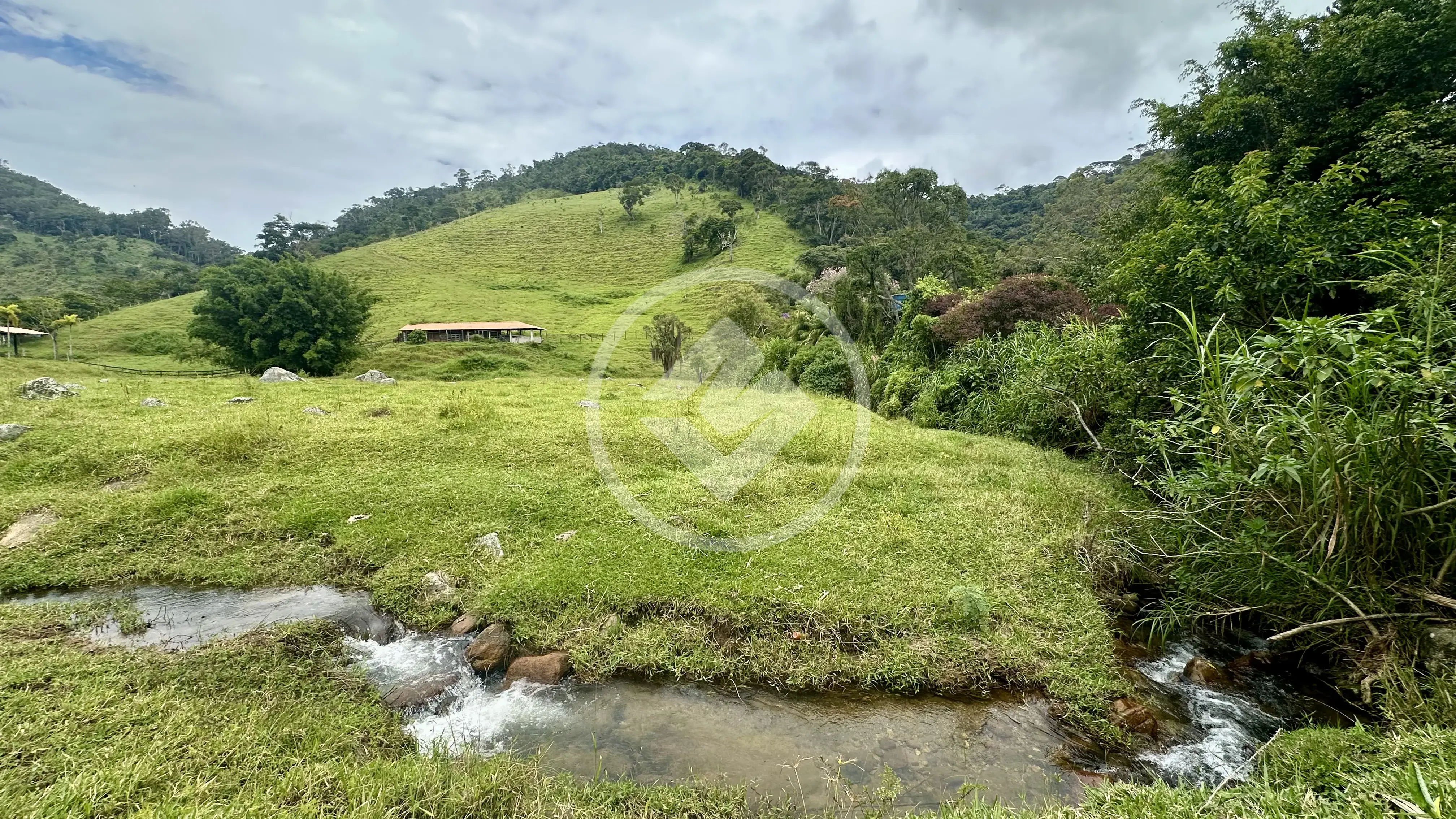 Imagem 2 - Sítio em Córrego das Pedras, Teresópolis - RJ
