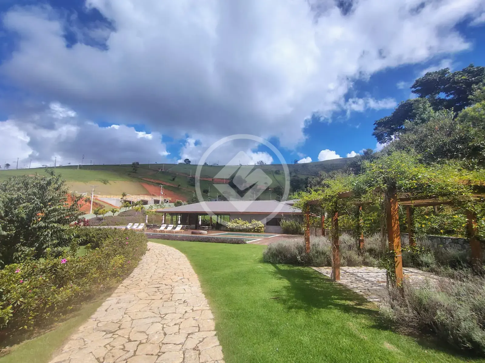 Imagem 1 - Terreno Condomínio em Vale Alpino, Teresópolis - RJ
