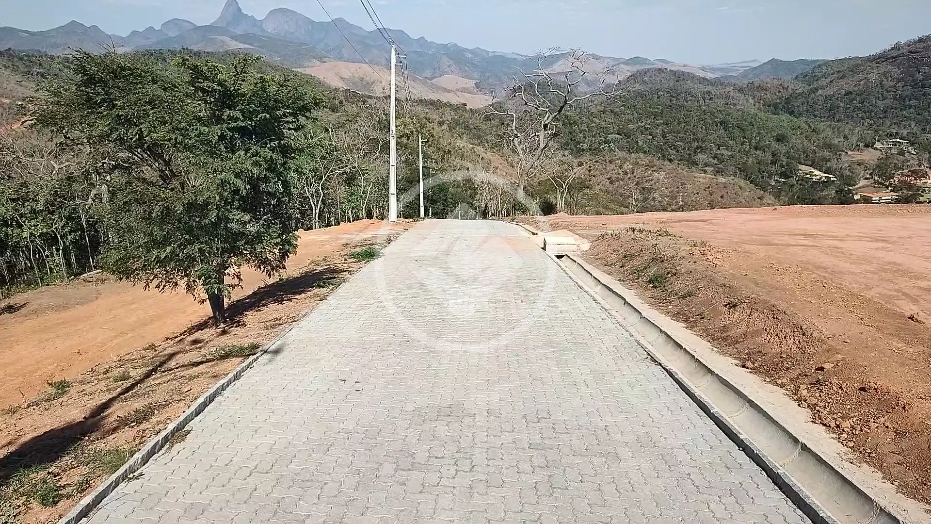 Imagem 1 - Terreno Condomínio em Pedro do Rio, Petrópolis - RJ