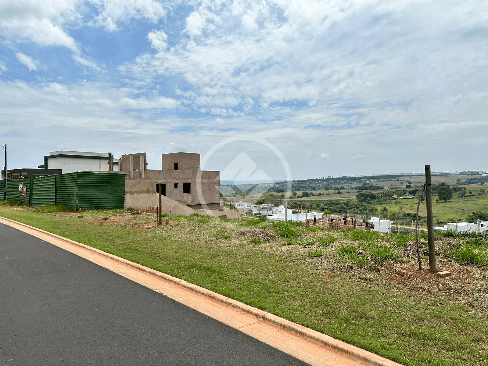 Imagem 1 - Terreno Condomínio em GRANJA MARILEUSA, Uberlândia - MG