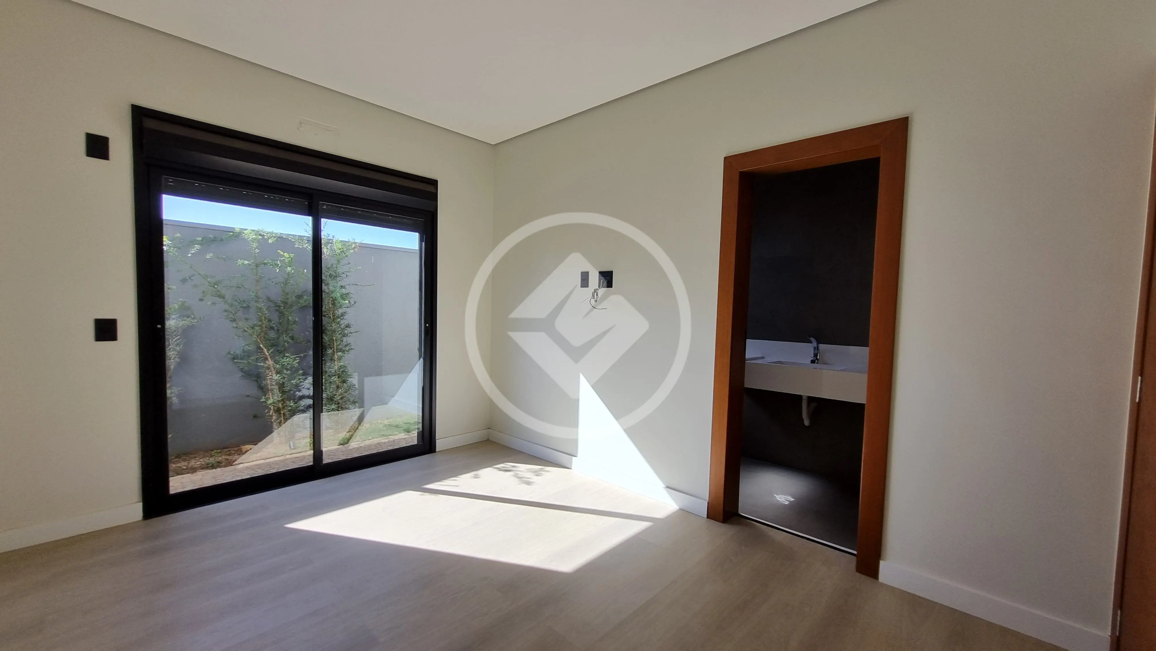 Imagem 6 - Casa Condomínio em Granada, Uberlândia - MG