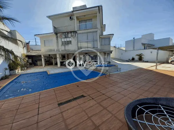 Sobrado Vigilato Pereira, Uberlândia - MG — foto 1