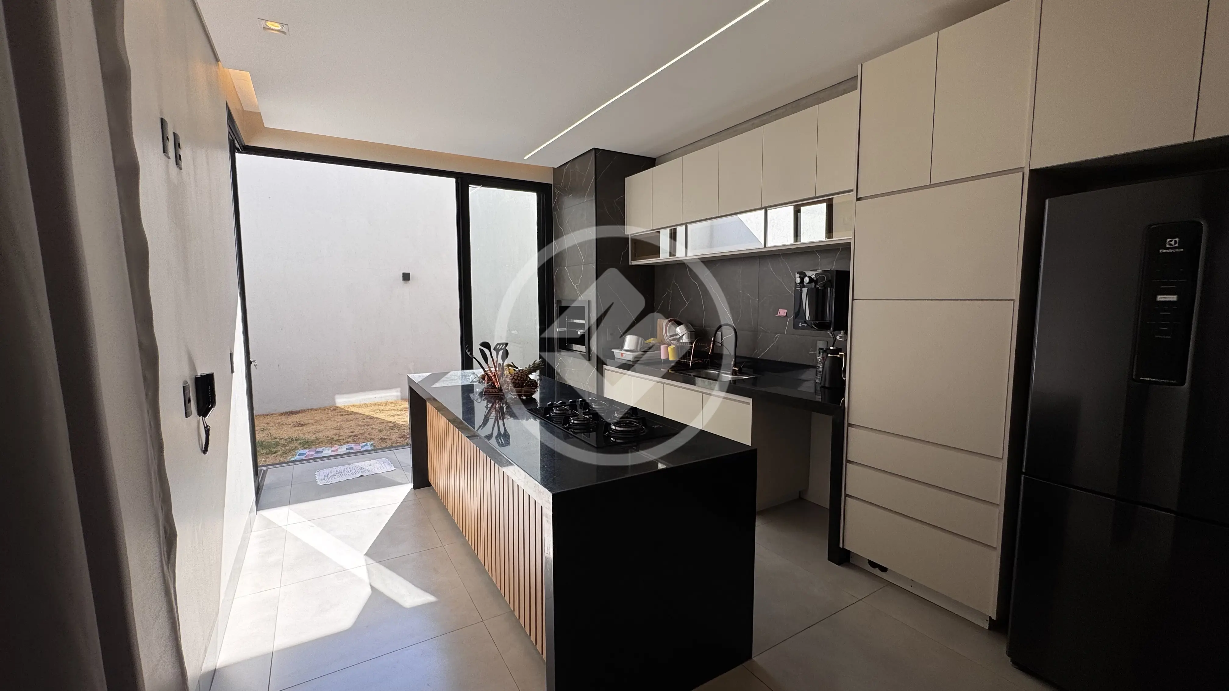 Imagem 2 - Casa Condomínio em JARDIM HOLANDA, Uberlândia - MG