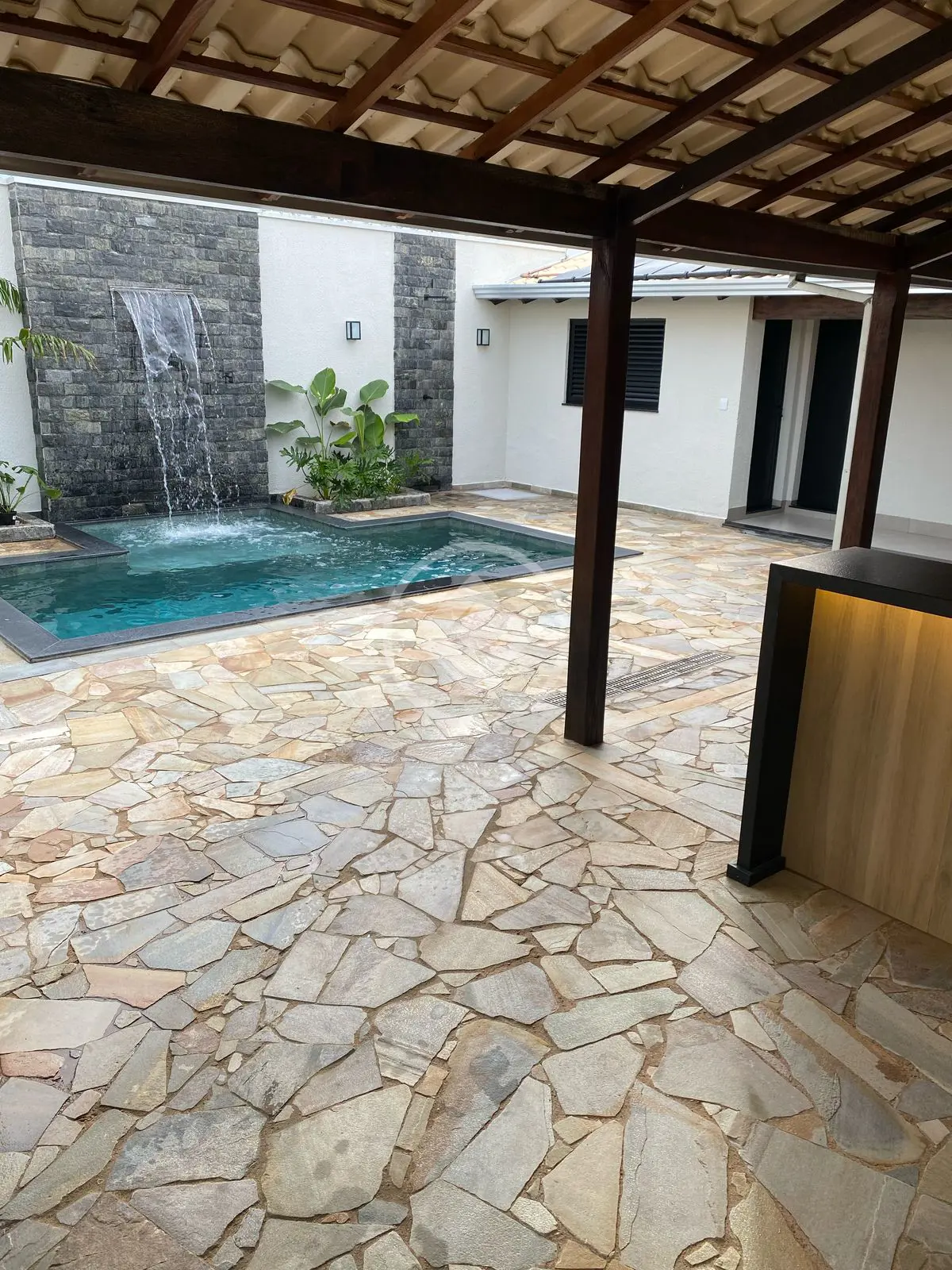 Imagem 2 - Casa em JARDIM KARAIBA, Uberlândia - MG