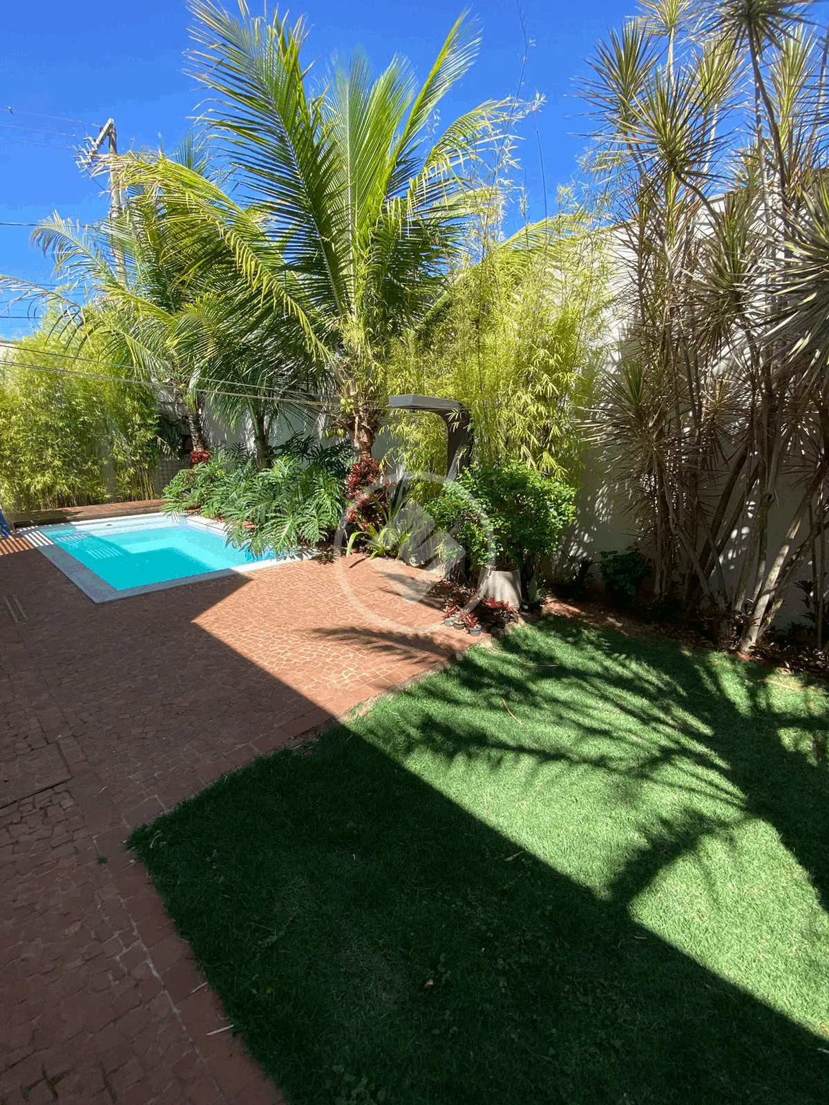 Imagem 2 - Casa em CIDADE JARDIM, Uberlândia - MG
