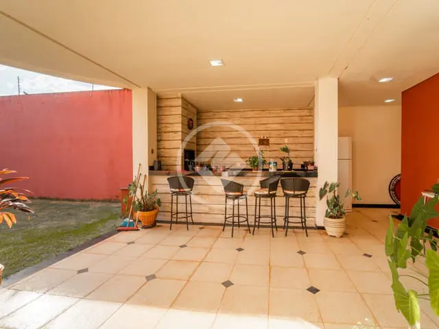Imagem 3 - Casa Comercial em Morada da Colina, Uberlândia - MG