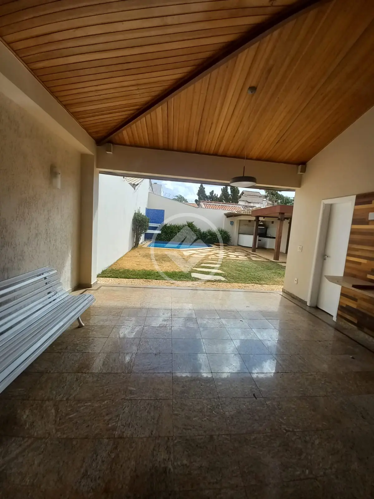 Sobrado JARDIM KARAIBA, Uberlândia - MG — foto 1