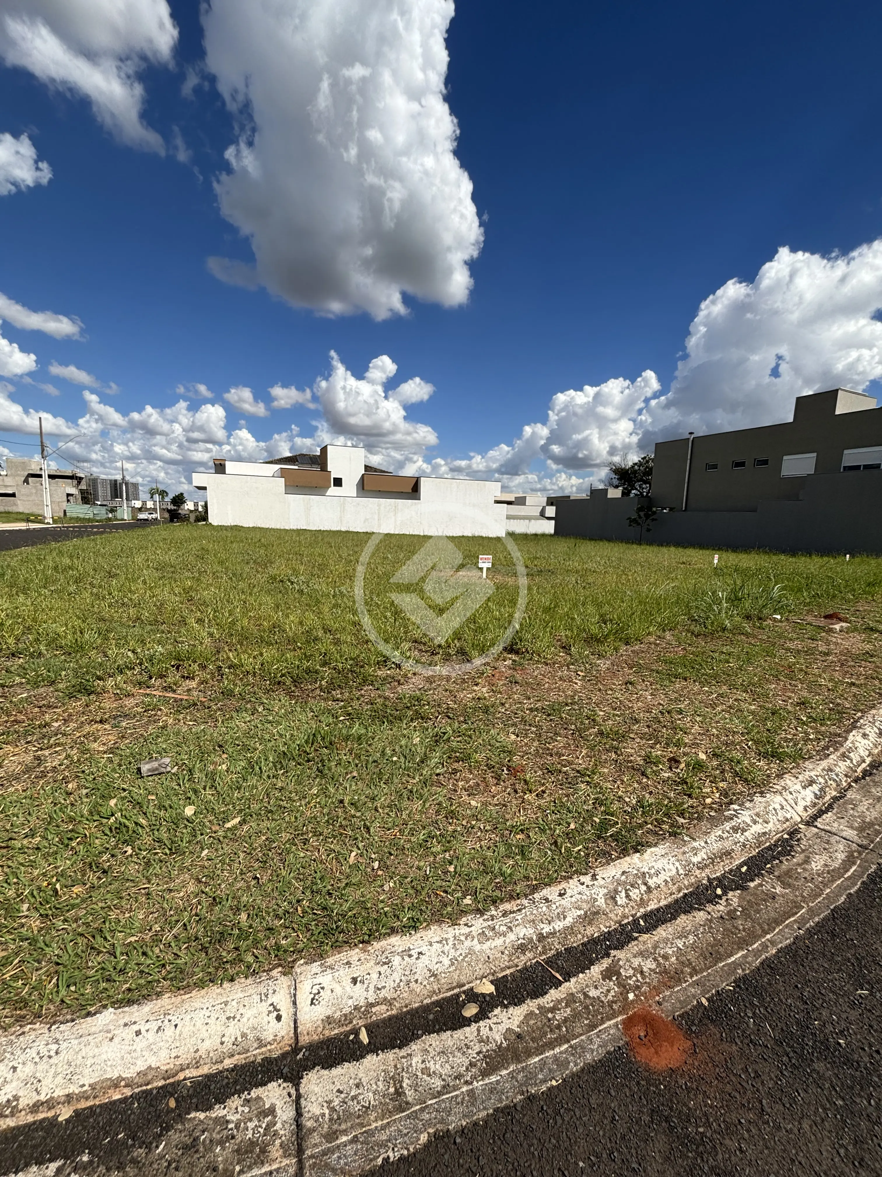 Imagem 1 - Terreno Condomínio em Jardim Sul, Uberlândia - MG