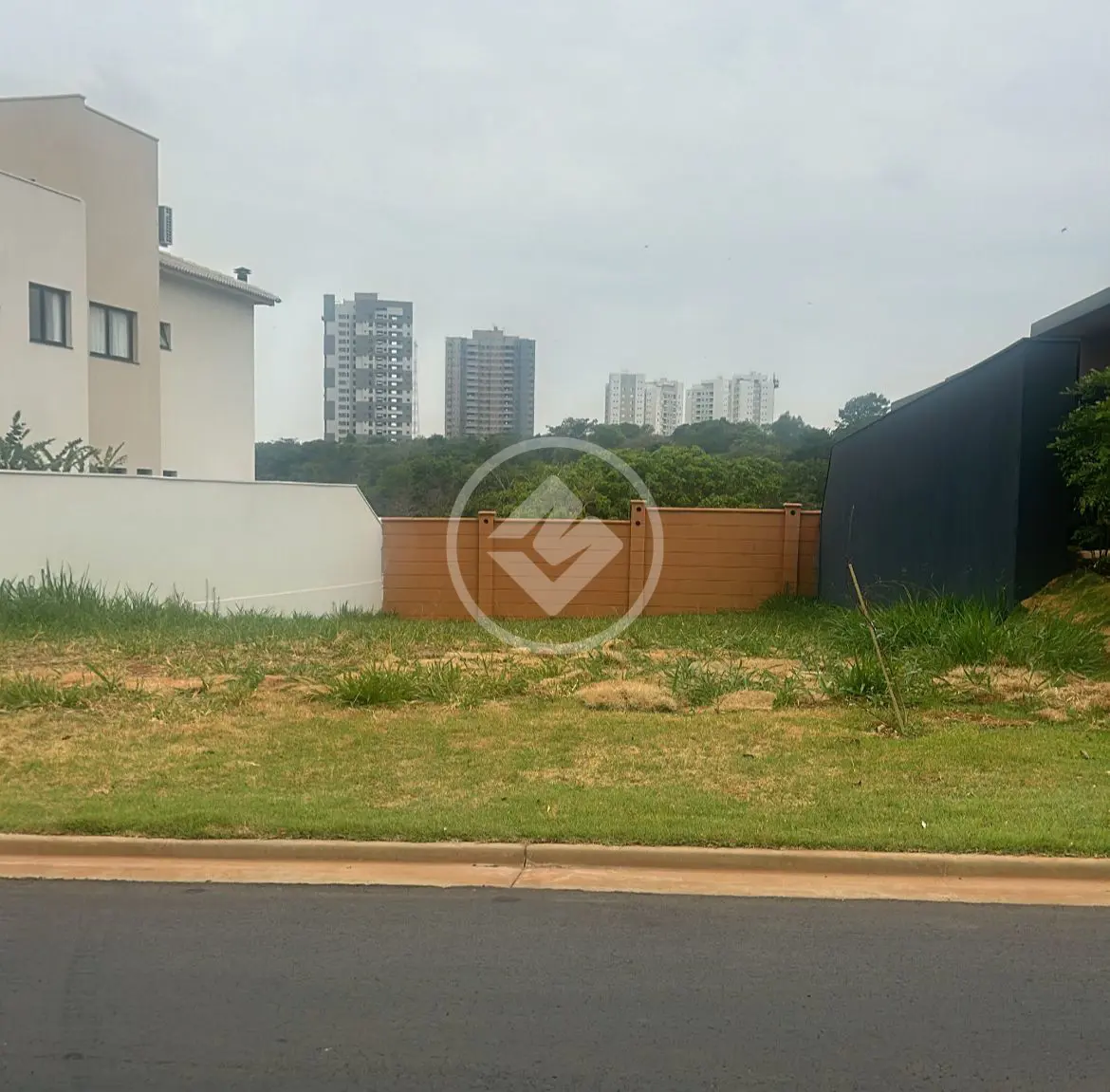 Imagem 1 - Terreno Condomínio em GRANJA MARILEUSA, Uberlândia - MG