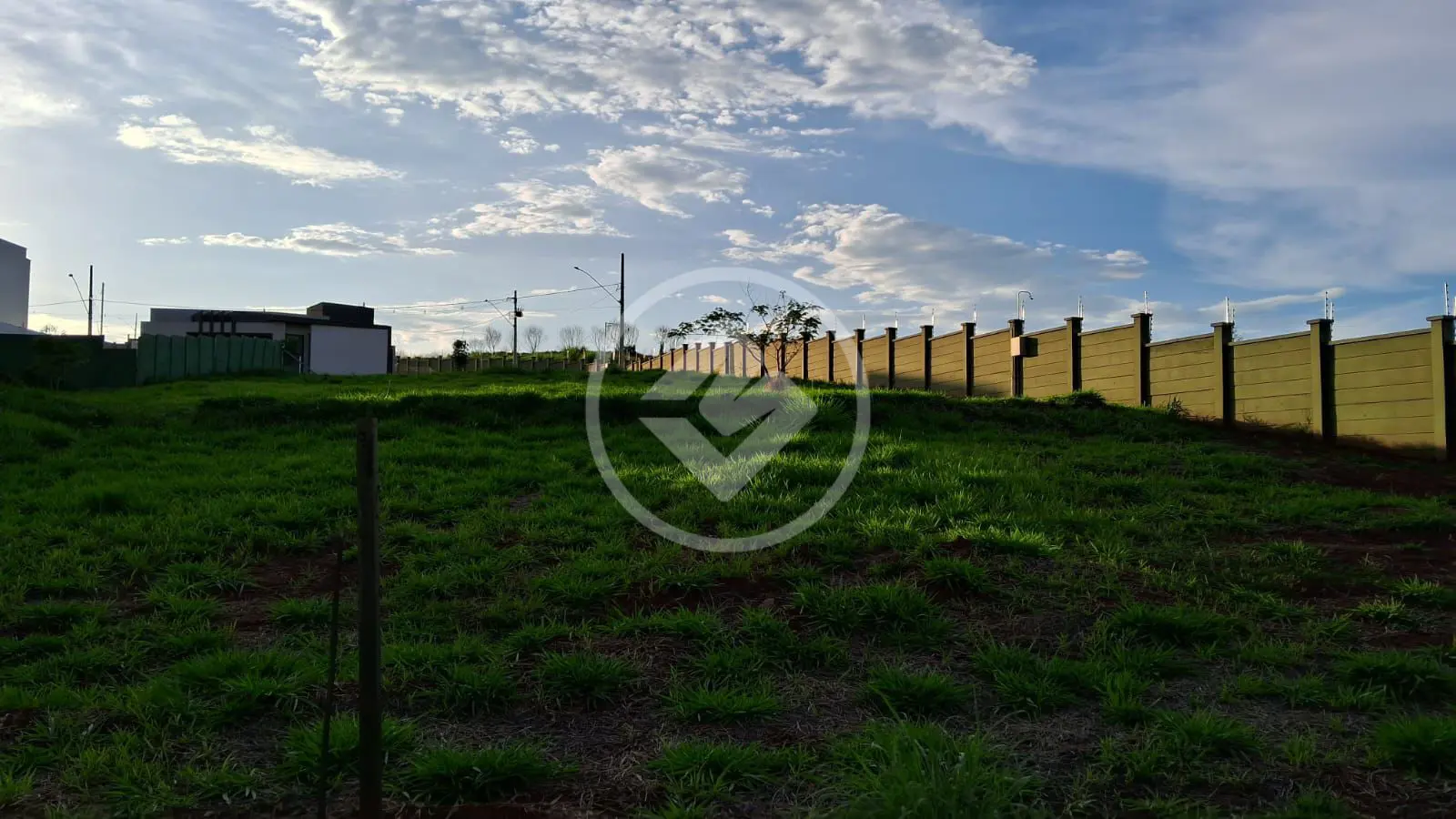 Imagem 1 - Terreno Condomínio em GRANJA MARILEUSA, Uberlândia - MG