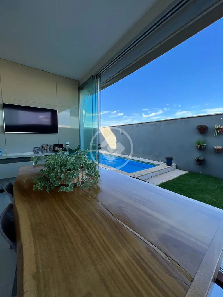 Casa Condomínio Laranjeiras, Uberlândia - MG — foto 1