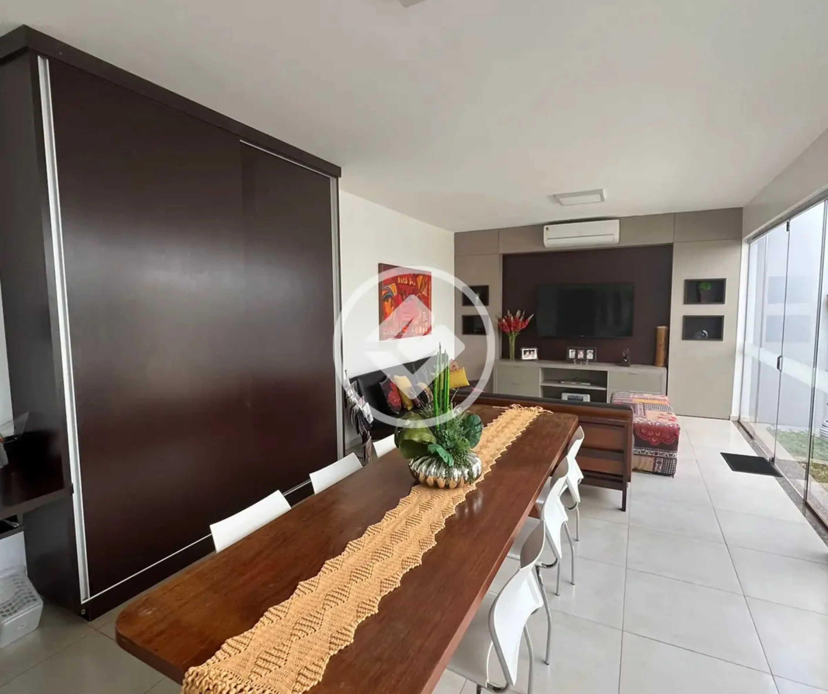 Sobrado Santa Mônica, Uberlândia - MG — foto 1
