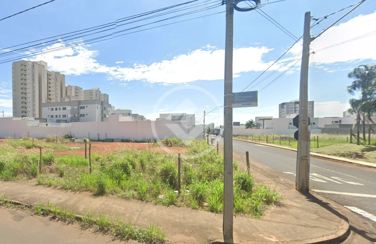 Imagem 1 - Terreno em Novo Mundo, Uberlândia - MG