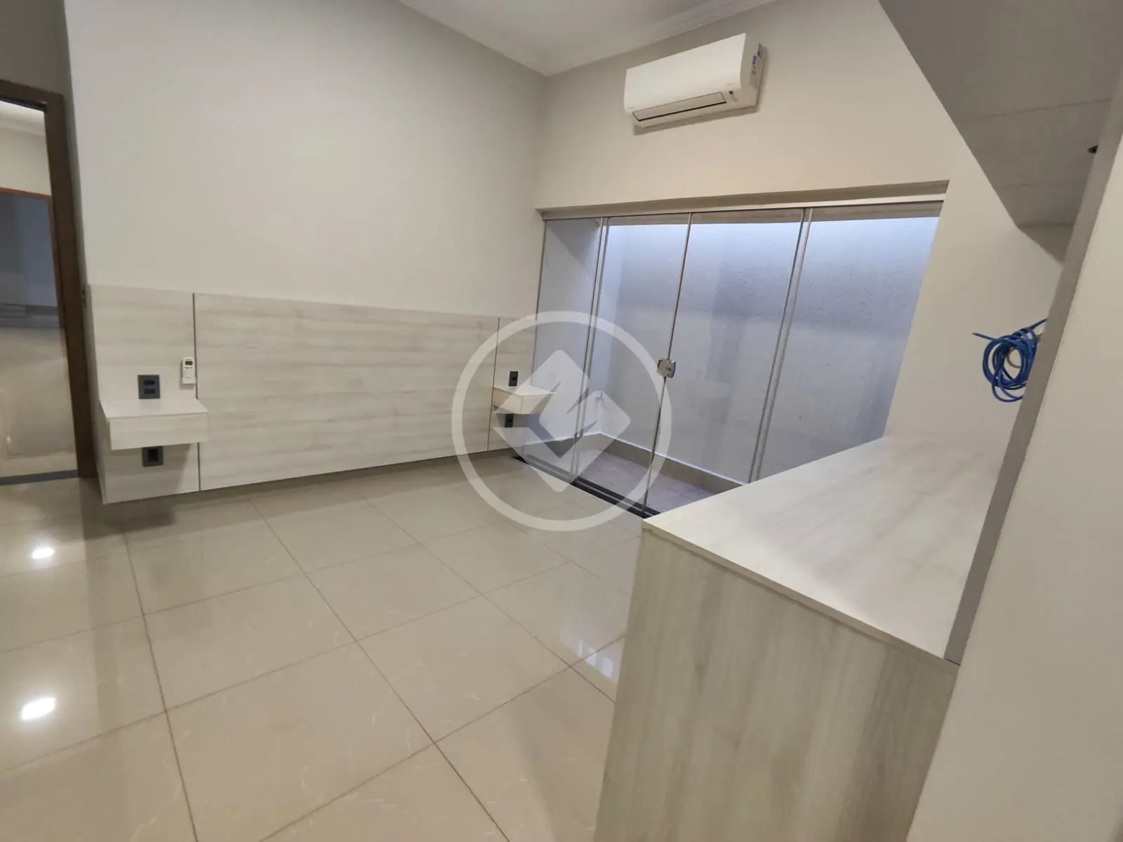 Imagem 4 - Casa Condomínio em JARDIM HOLANDA, Uberlândia - MG