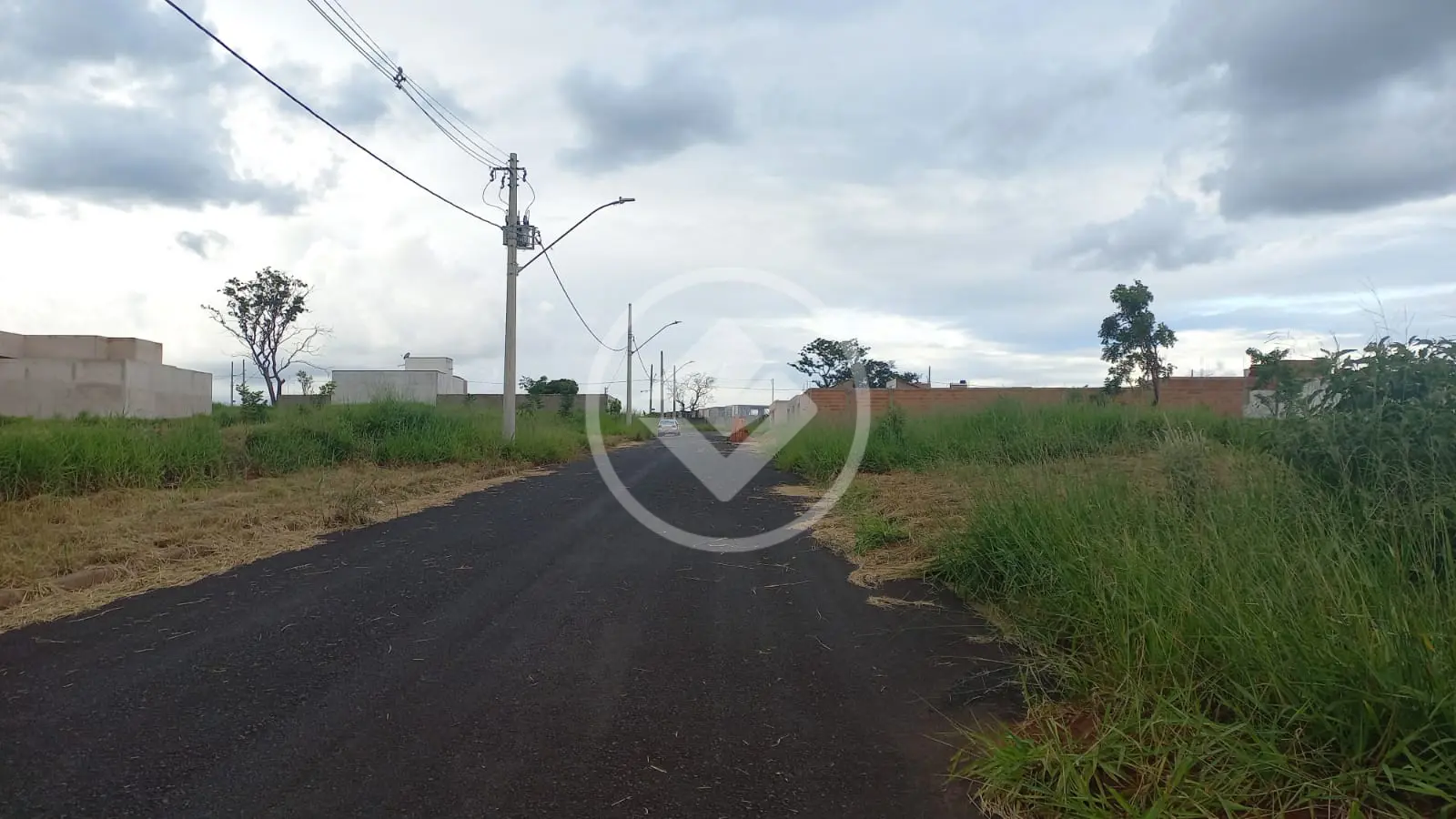 Imagem 4 - Terreno em Loteamento Luizote IV, Uberlândia - MG